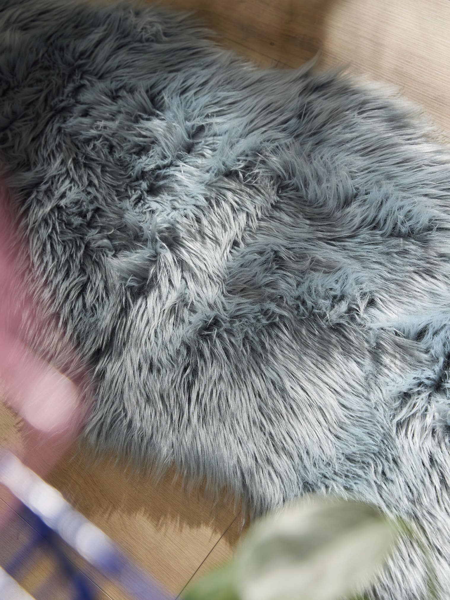 Tappeto di 70% Poliacrilico, 30% Poliestere in Azzurro con pelo alto 51 - 60 mm da benuta Pop