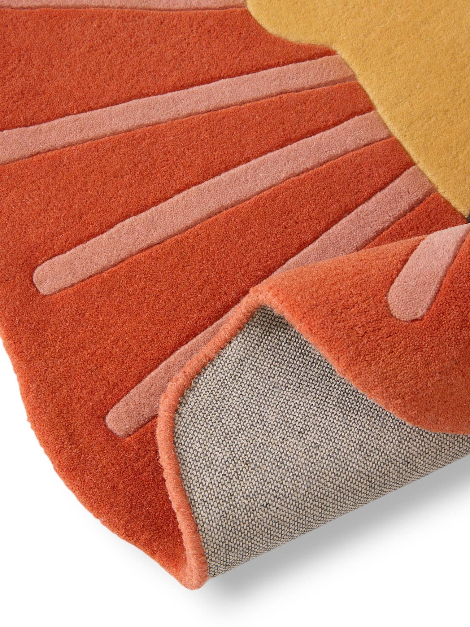 Teppich aus 100% Wolle in Multicolor mit 6 bis 10 mm hohem Flor von Lytte