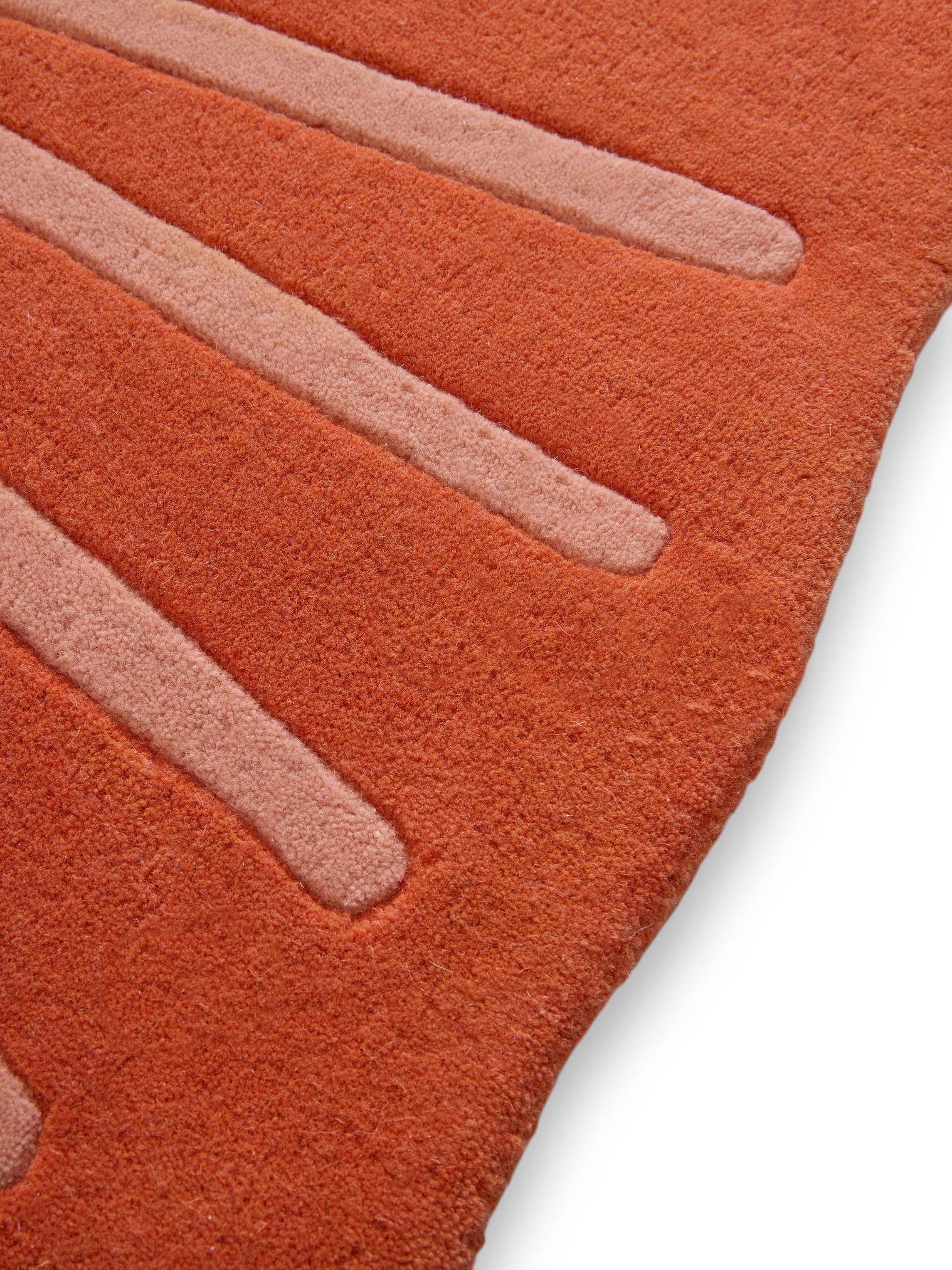 Teppich aus 100% Wolle in Multicolor mit 6 bis 10 mm hohem Flor von Lytte