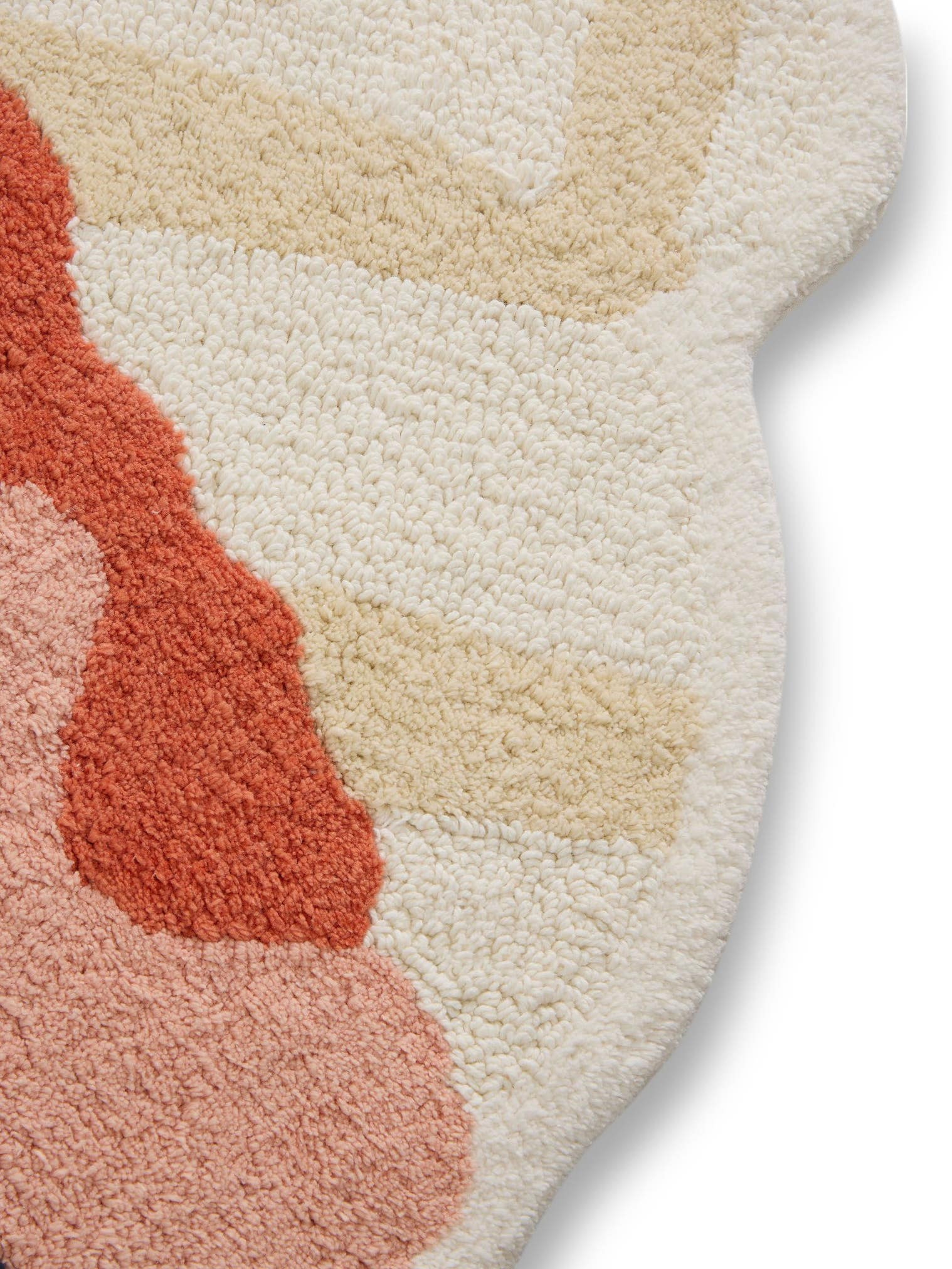 Teppich aus 100% Baumwolle (recycelt) in Rosa mit 6 bis 10 mm hohem Flor von Lytte
