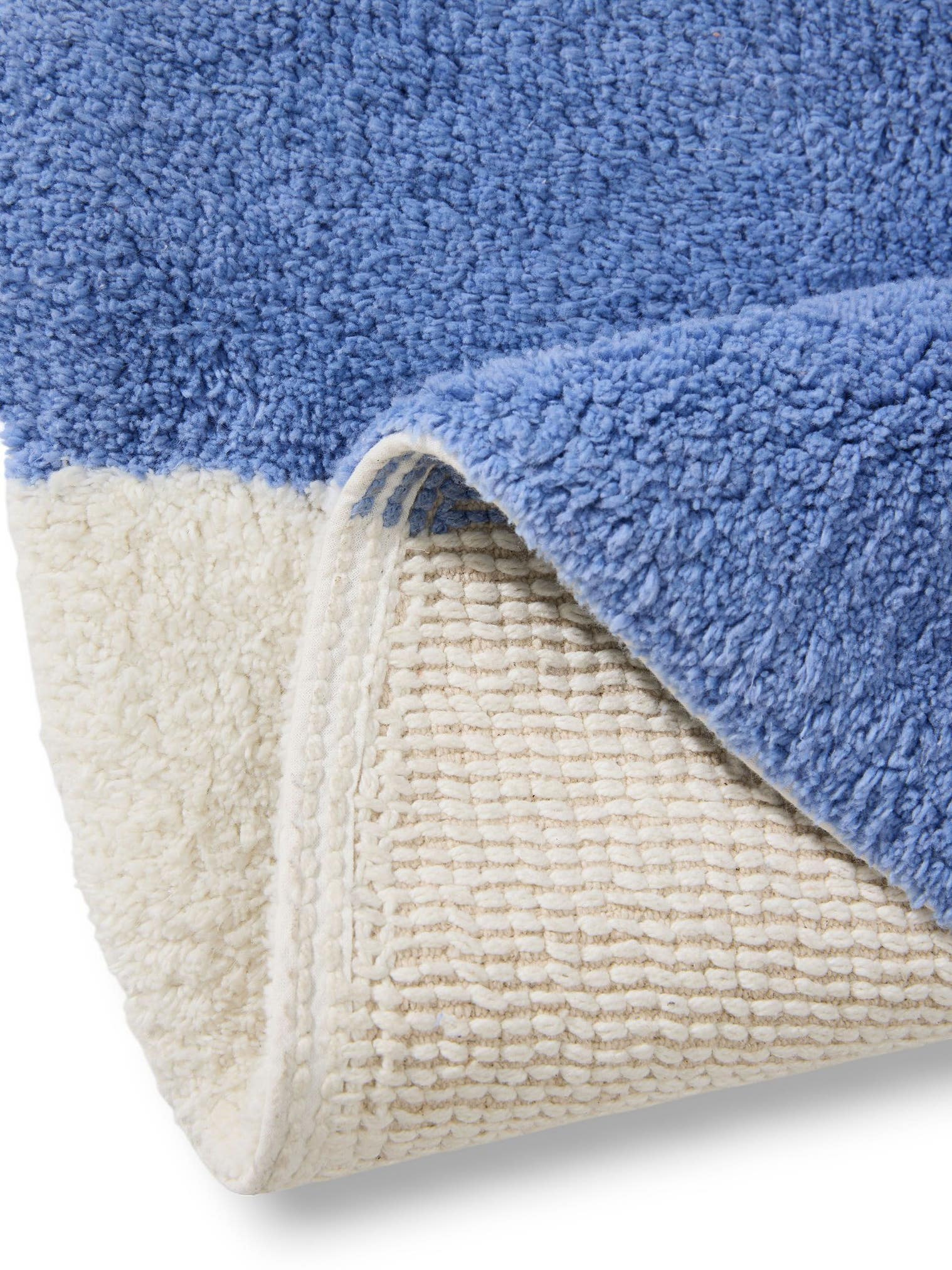 Teppich aus 100% Baumwolle (recycelt) in Blau mit 6 bis 10 mm hohem Flor von Lytte