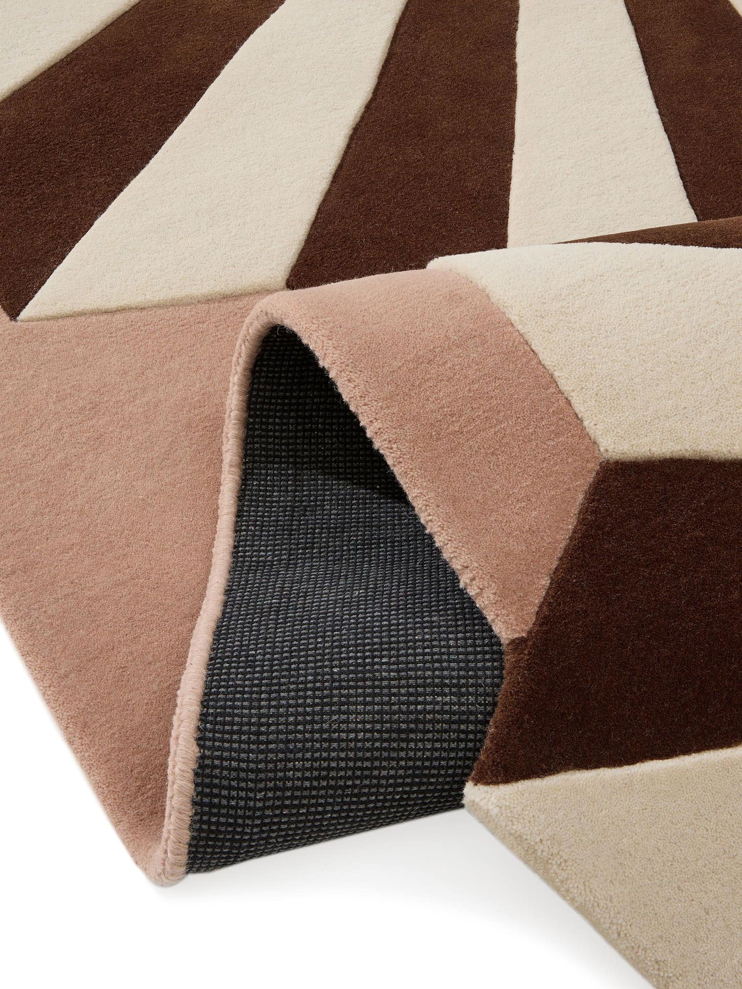 Teppich aus 100% Wolle (aus Neuseeland) in Rosa mit 6 bis 10 mm hohem Flor von benuta Finest