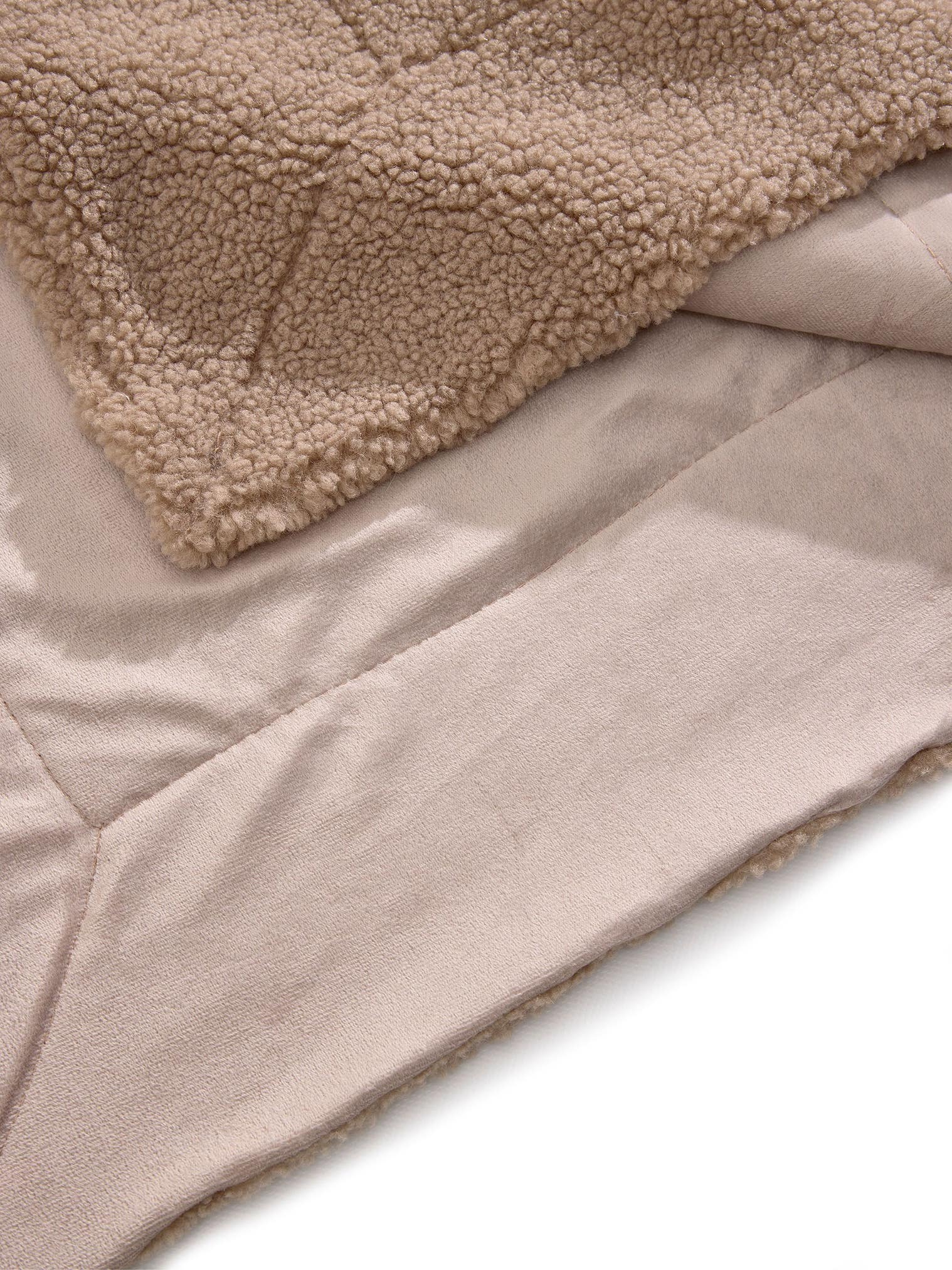 Plaid Ted Lysebrun im Design Uni aus 100% Polyester von benuta Pop