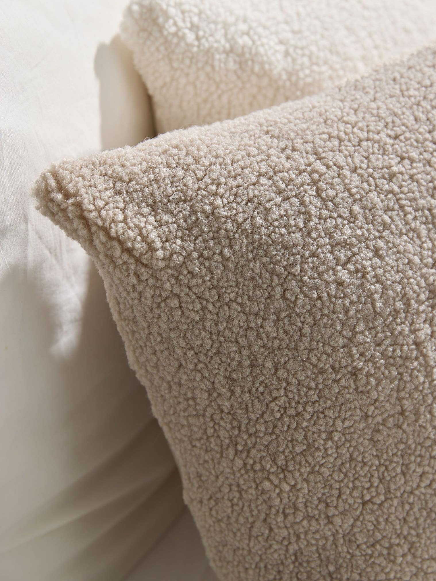 Kissenbezug Ted Hellgrau im Design Uni aus 100% Polyester von benuta Pop