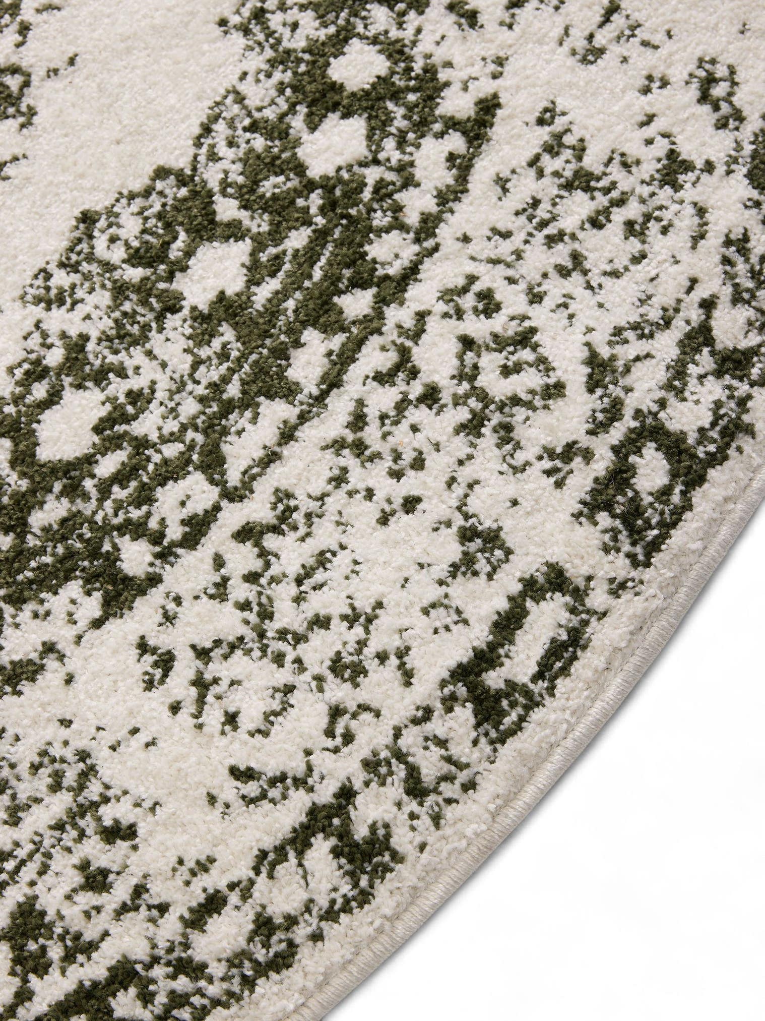 Teppich aus 100% Polypropylen in Beige mit 6 bis 10 mm hohem Flor von benuta Basic