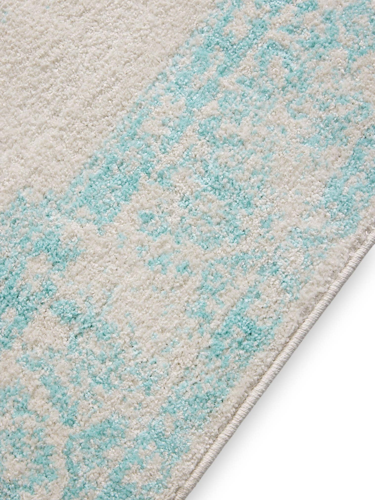 Teppich aus 100% Polypropylen in Beige mit 6 bis 10 mm hohem Flor von benuta Basic