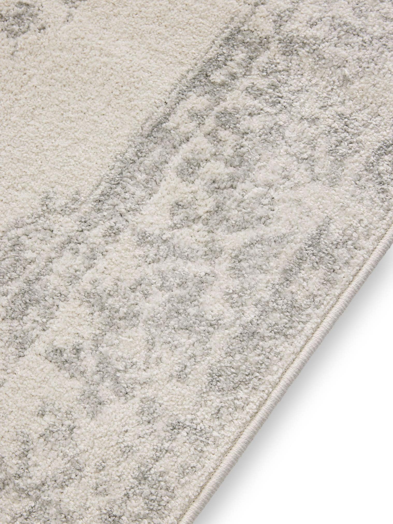 Teppich aus 100% Polypropylen in Beige mit 6 bis 10 mm hohem Flor von benuta Basic