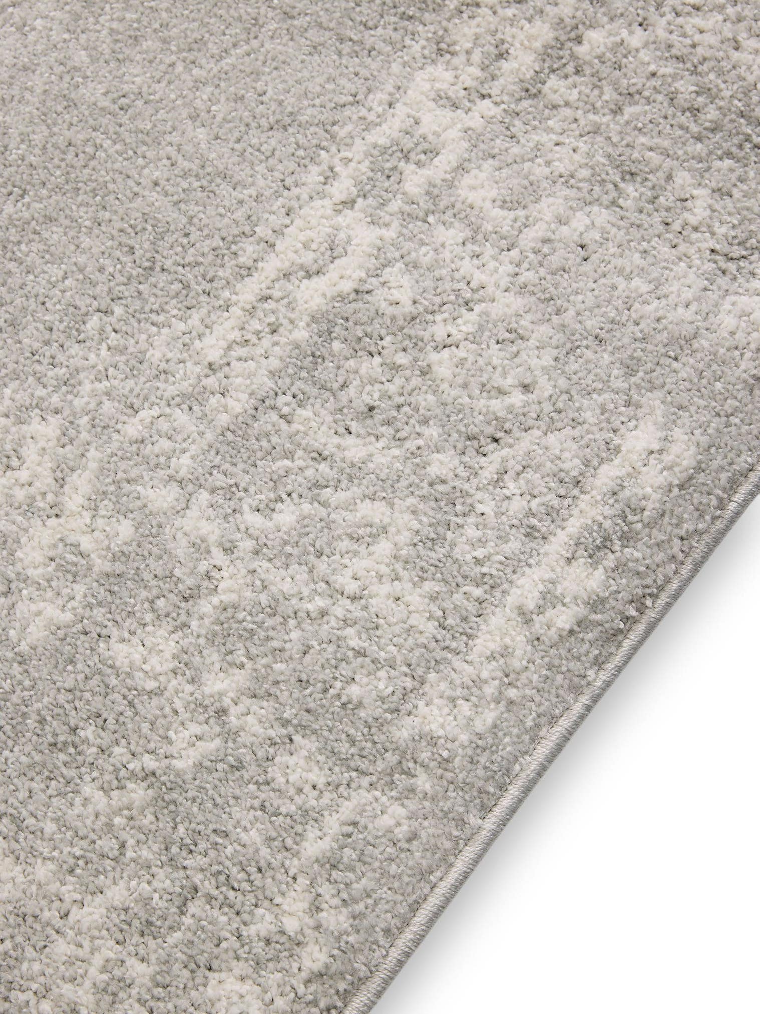 Teppich aus 100% Polypropylen in Taupe mit 6 bis 10 mm hohem Flor von benuta Basic