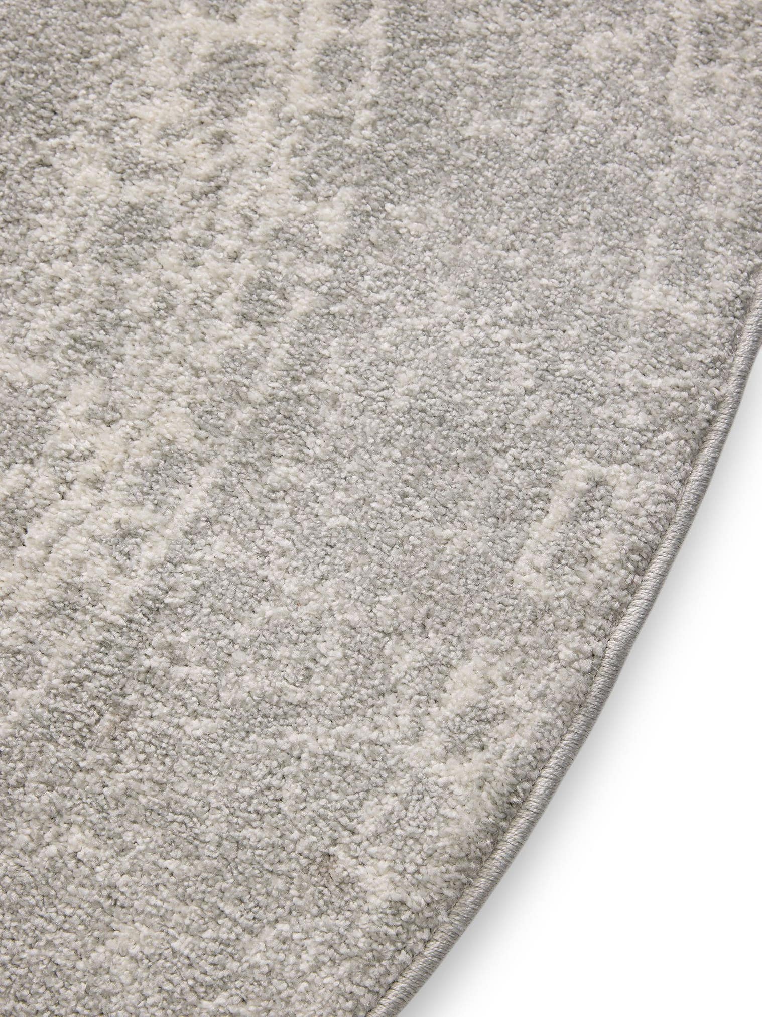 Teppich aus 100% Polypropylen in Taupe mit 6 bis 10 mm hohem Flor von benuta Basic