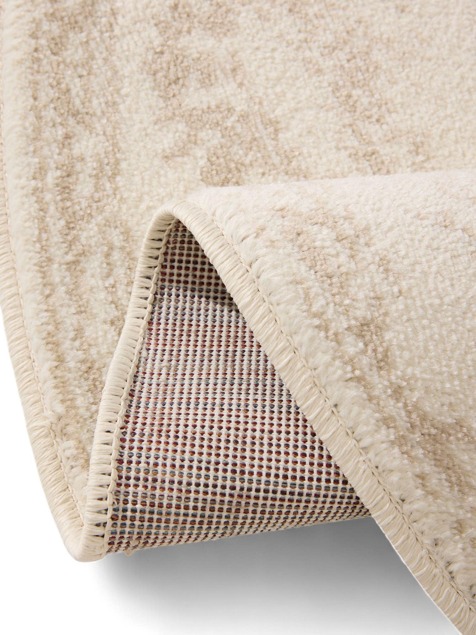 Teppich aus 100% Polypropylen in Beige mit 6 bis 10 mm hohem Flor von benuta Basic