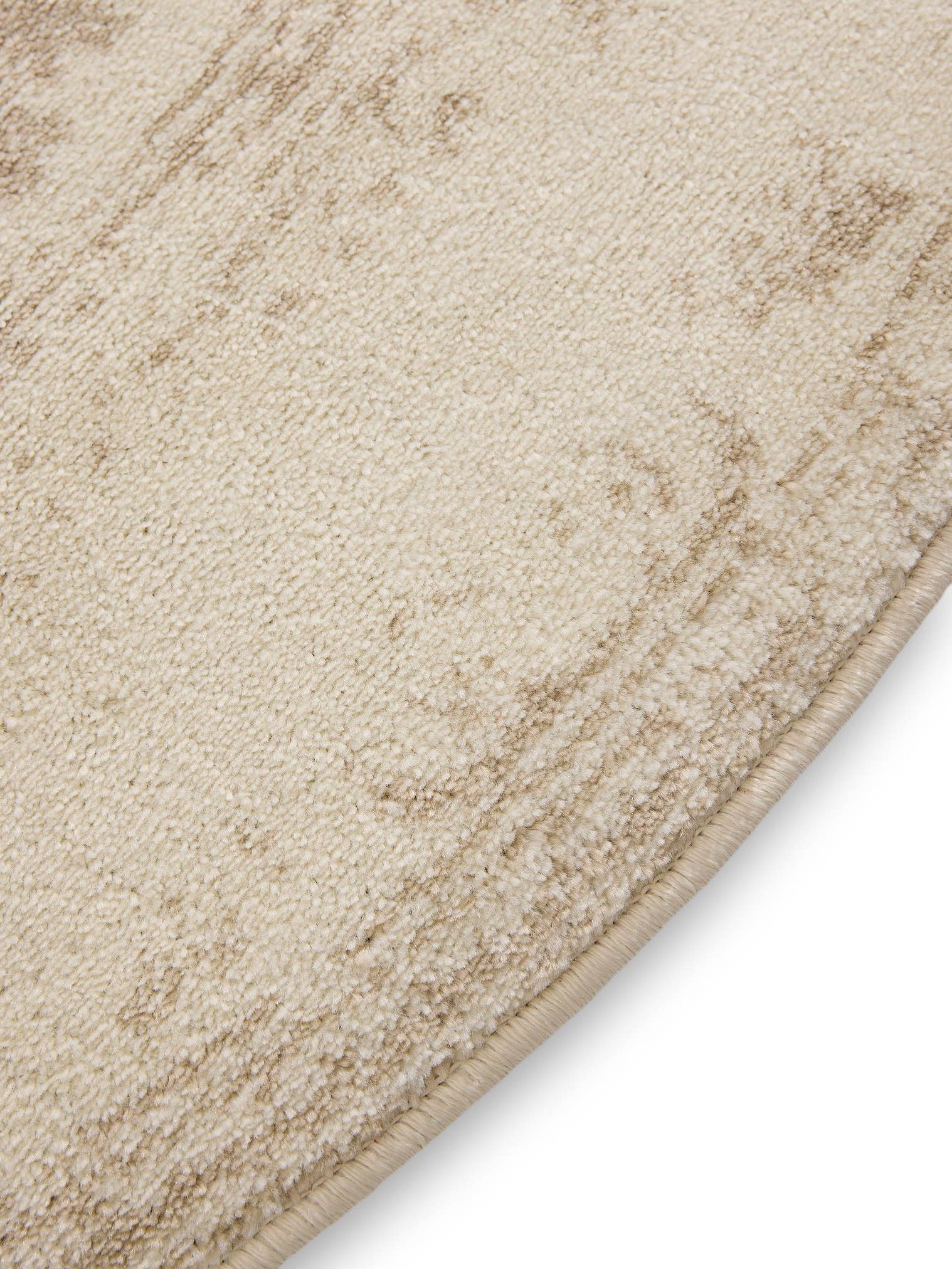 Teppich aus 100% Polypropylen in Beige mit 6 bis 10 mm hohem Flor von benuta Basic