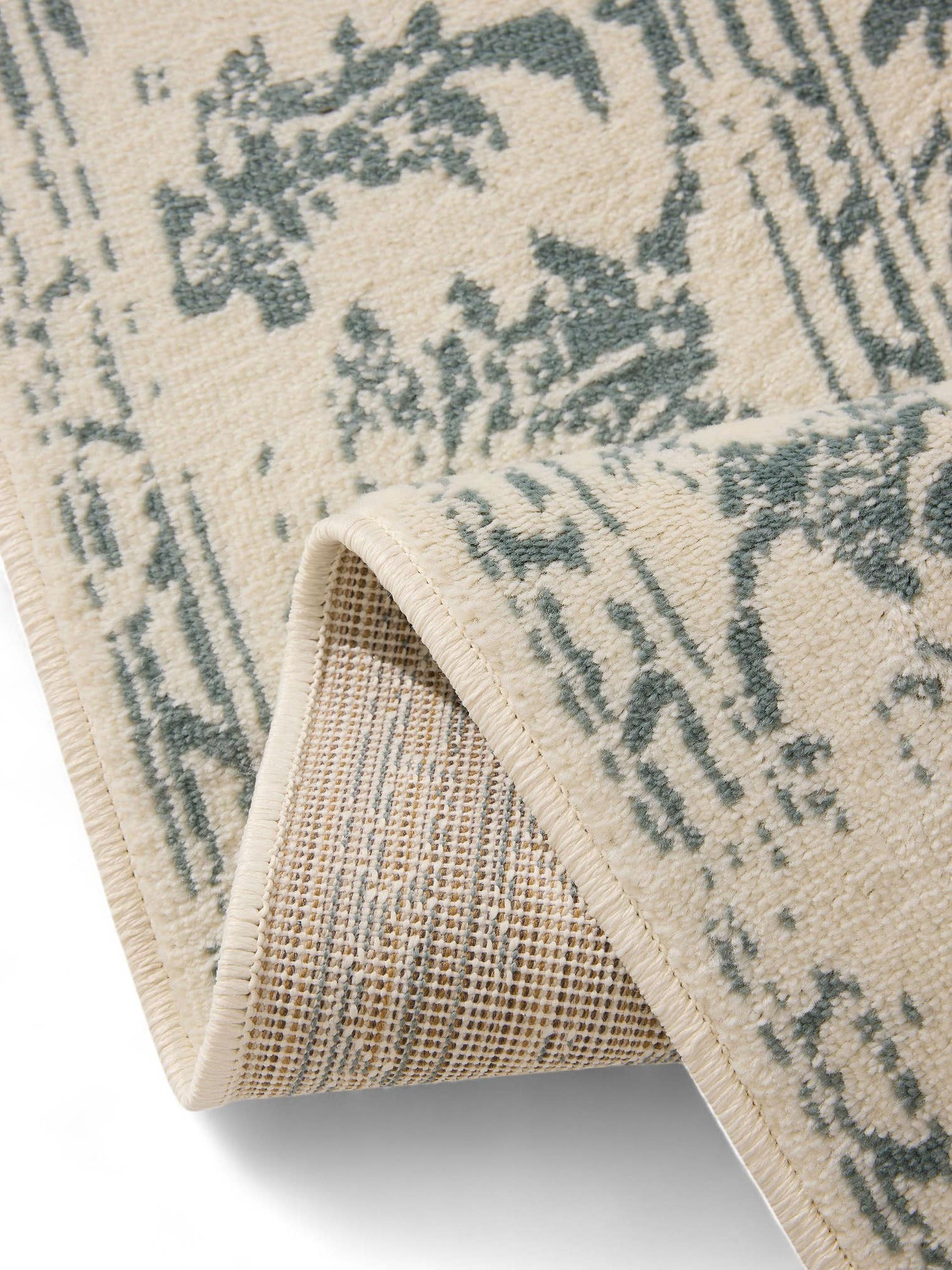 Teppich aus 100% Polypropylen in Beige mit 6 bis 10 mm hohem Flor von benuta Basic