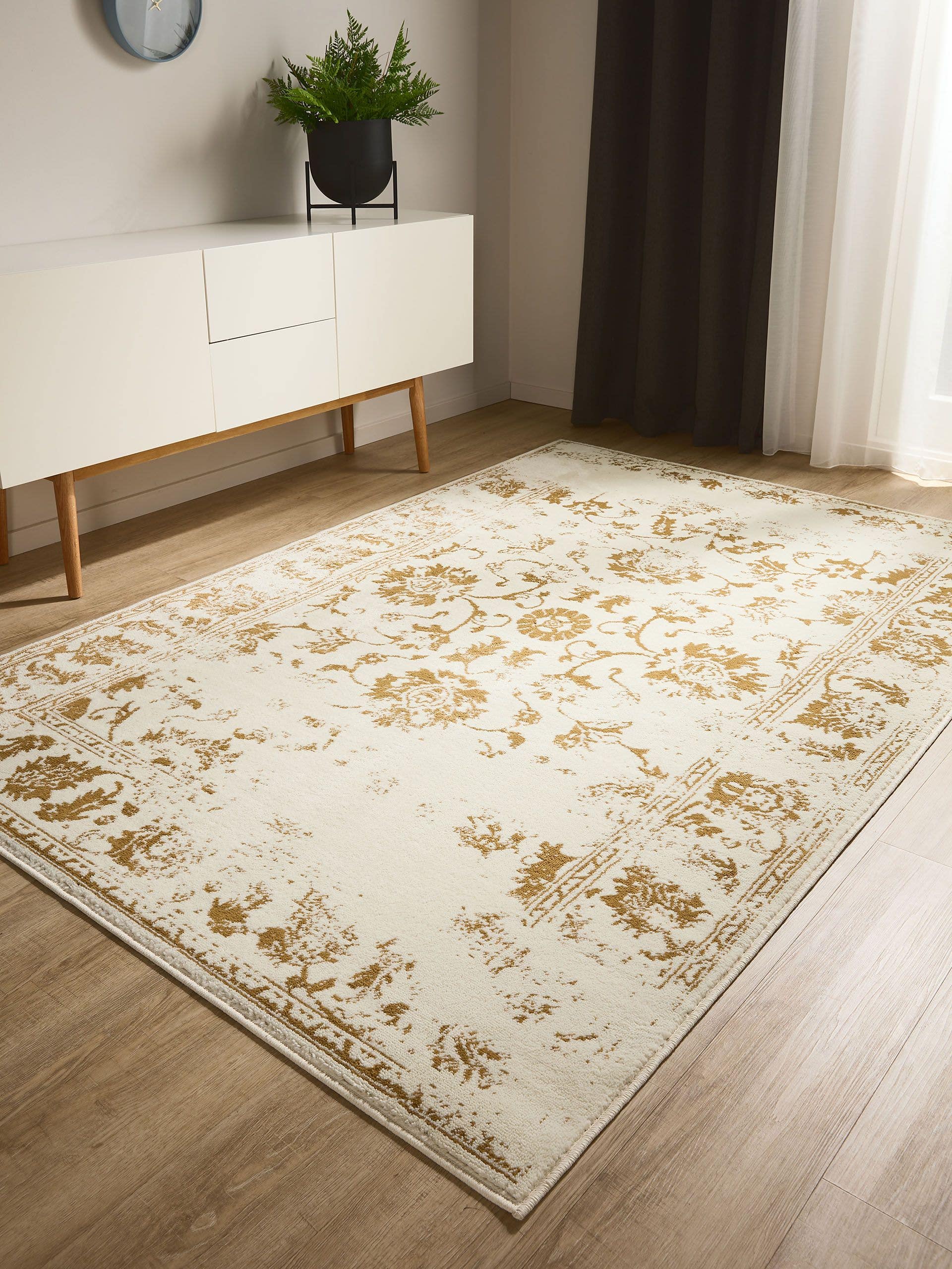 Rug made of 100% Polypropylene in Beige with a 6 - 10 mm high pile by benuta Basic