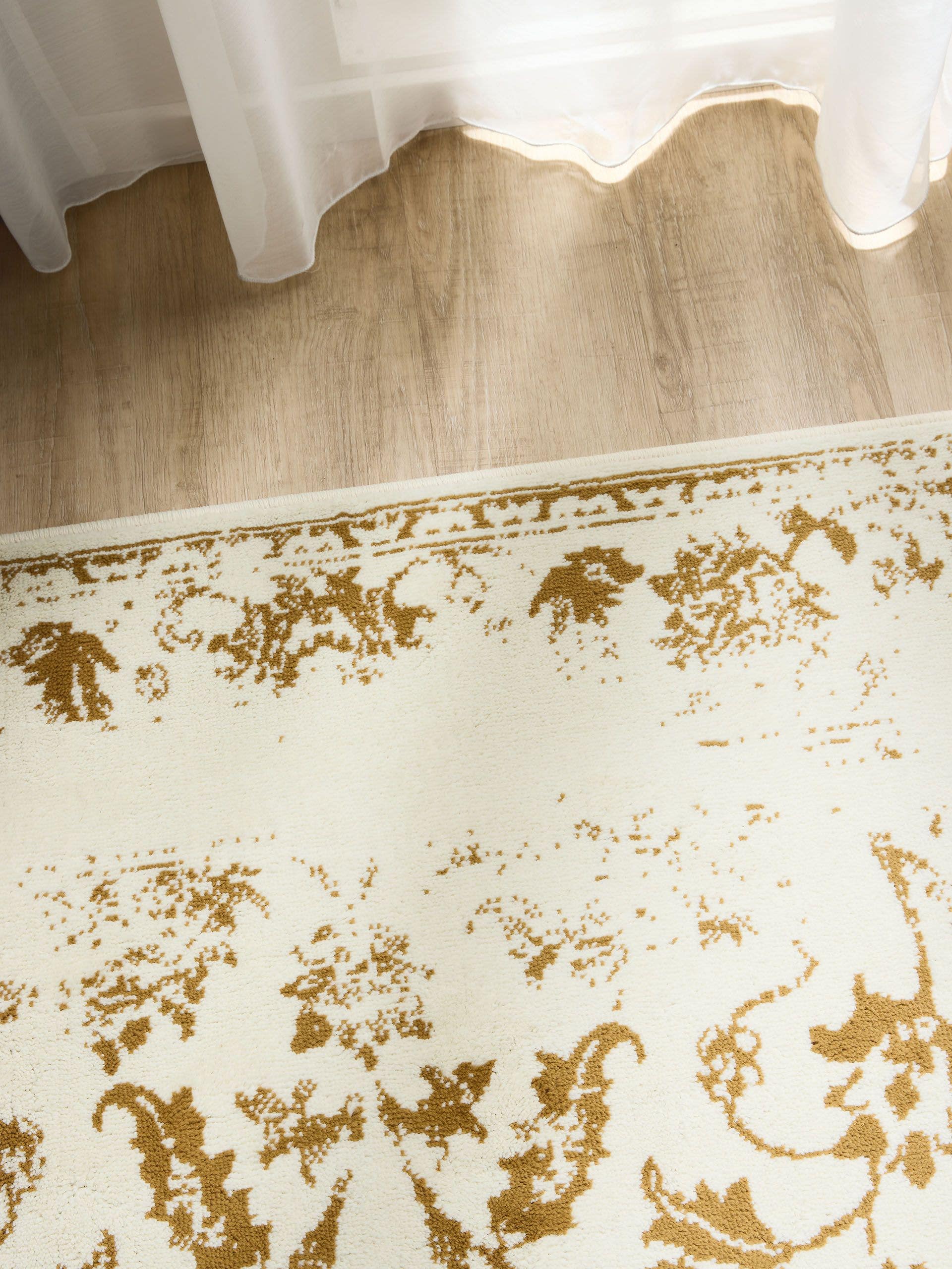 Rug made of 100% Polypropylene in Beige with a 6 - 10 mm high pile by benuta Basic