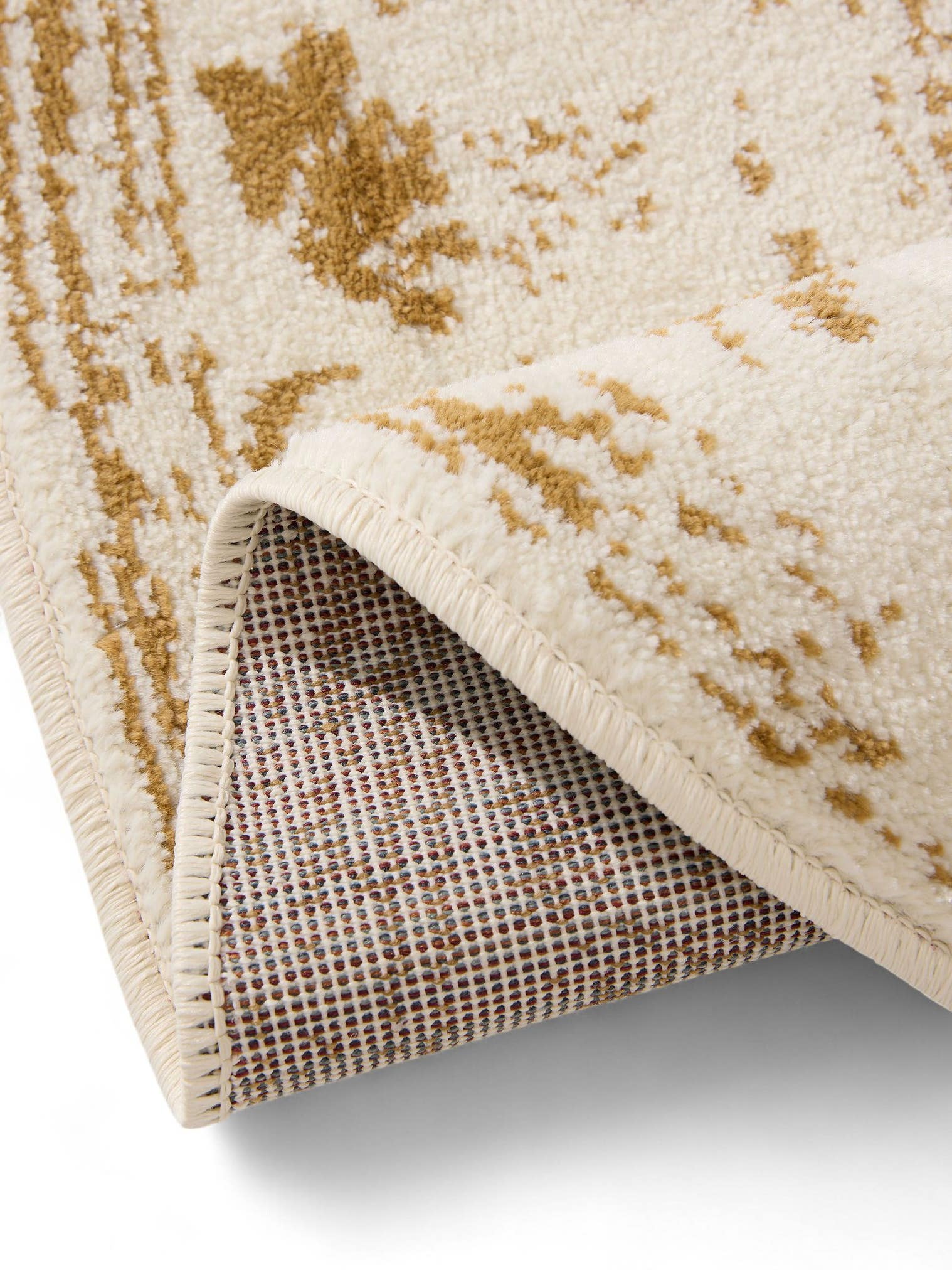 Teppich aus 100% Polypropylen in Beige mit 6 bis 10 mm hohem Flor von benuta Basic