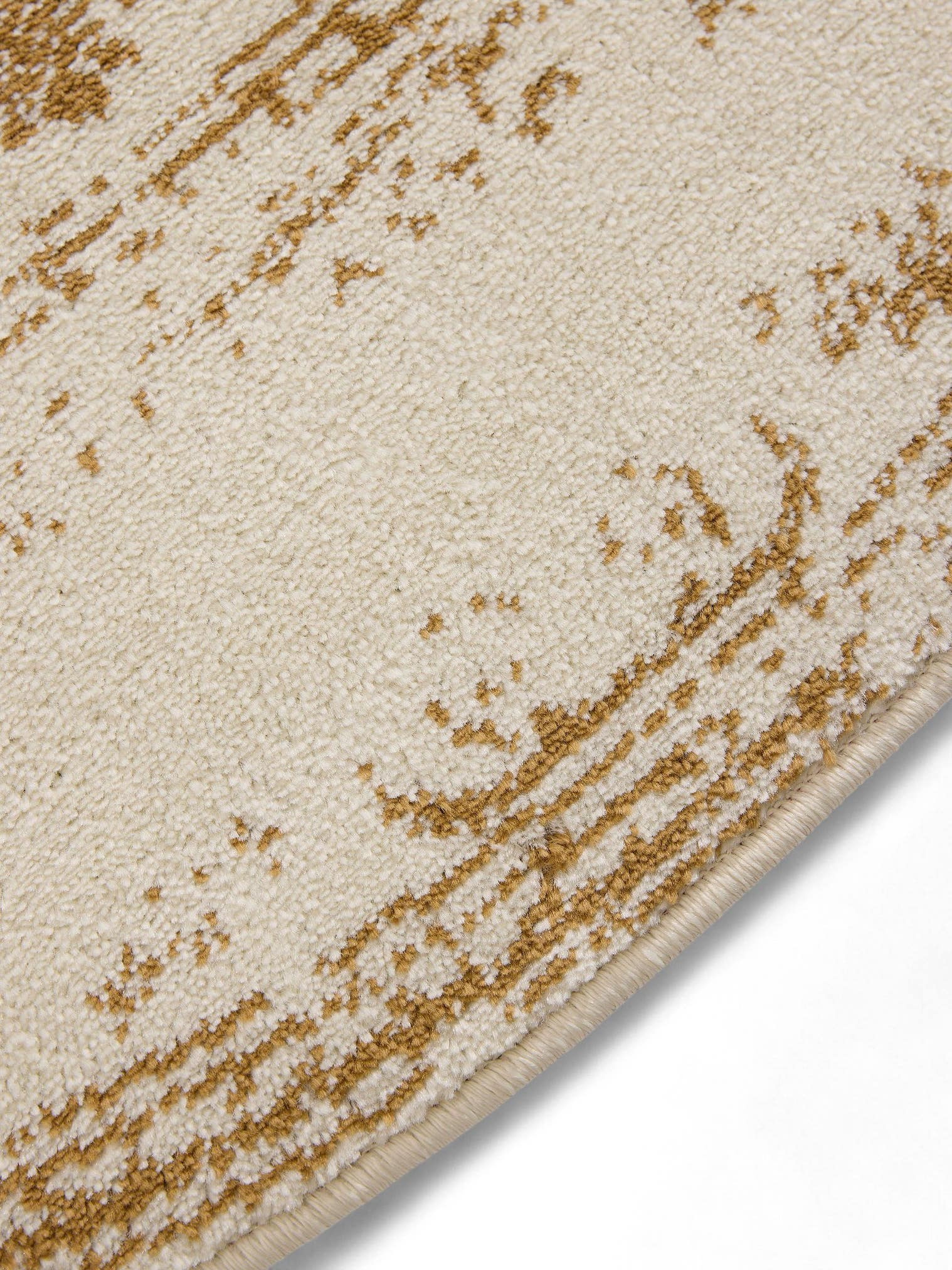 Teppich aus 100% Polypropylen in Beige mit 6 bis 10 mm hohem Flor von benuta Basic