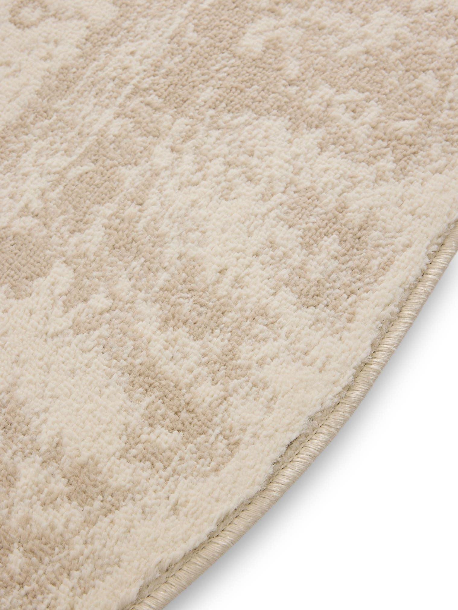 Teppich aus 100% Polypropylen in Beige mit 6 bis 10 mm hohem Flor von benuta Basic
