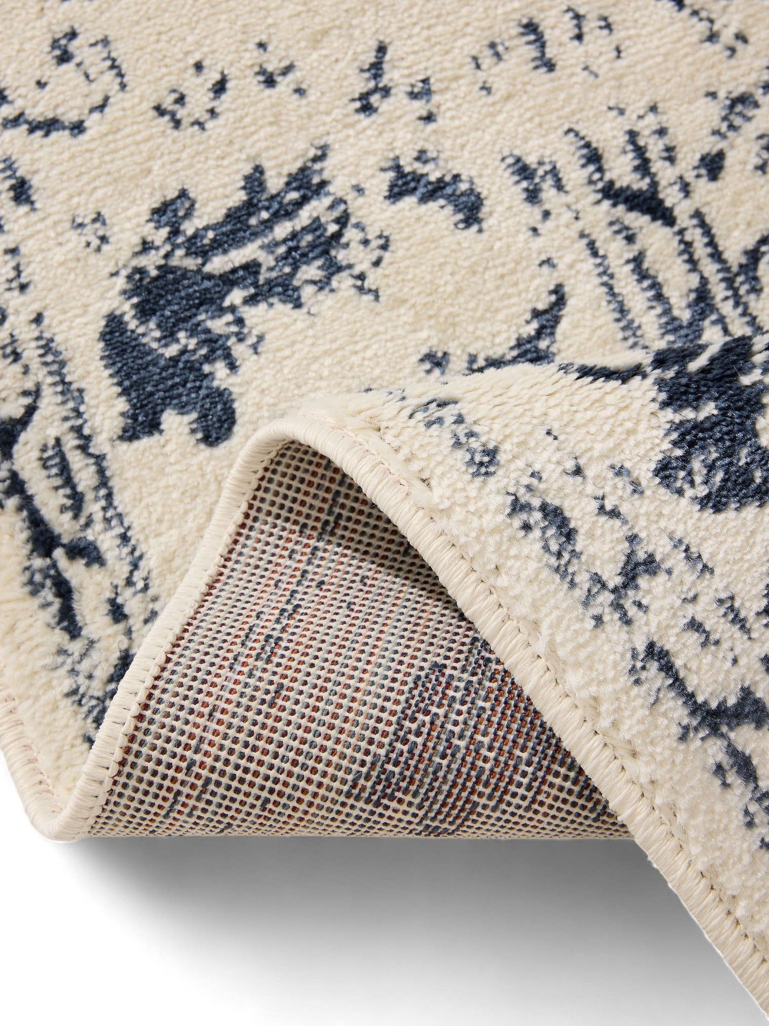 Teppich aus 100% Polypropylen in Beige mit 6 bis 10 mm hohem Flor von benuta Basic