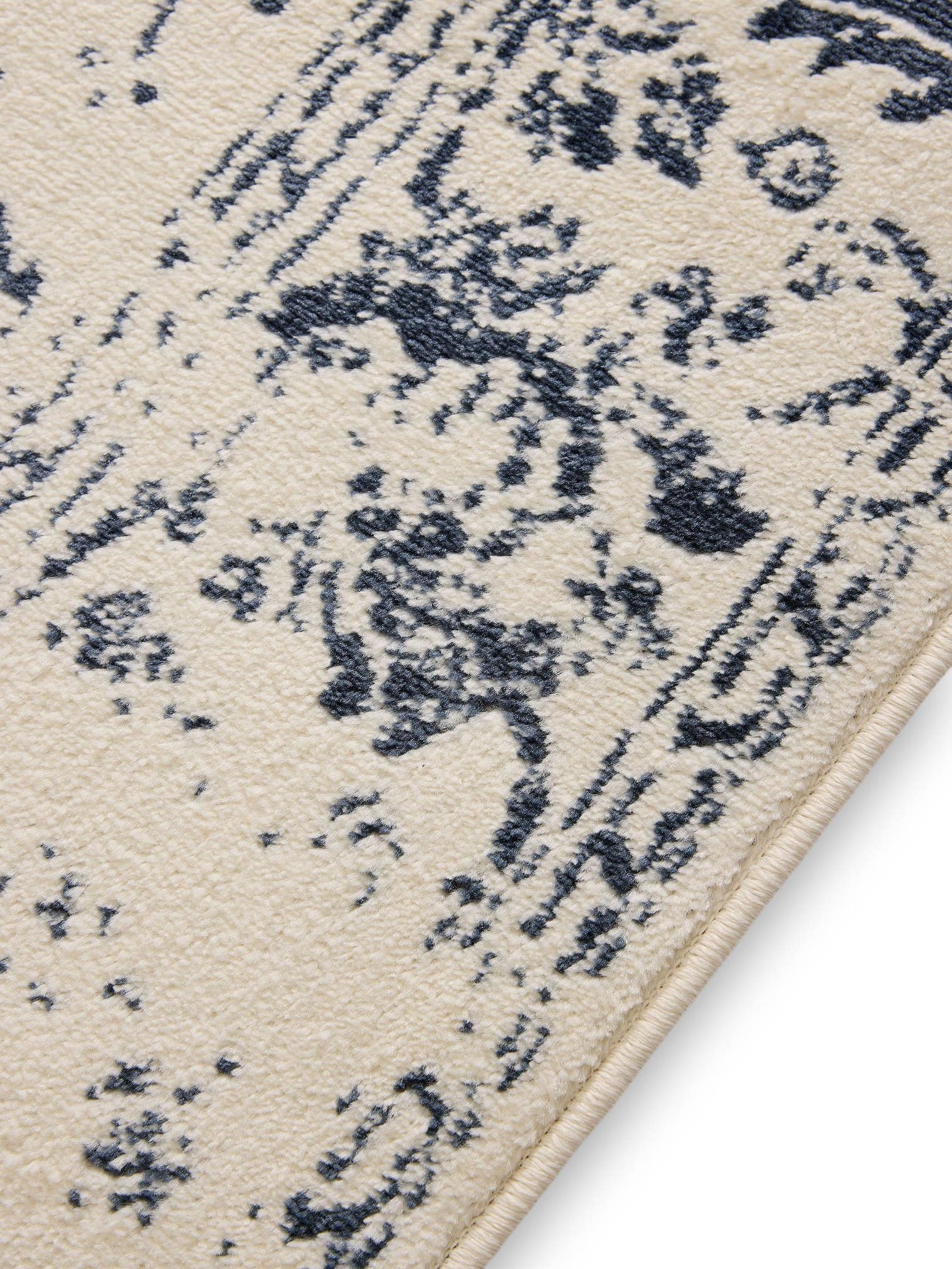 Teppich aus 100% Polypropylen in Beige mit 6 bis 10 mm hohem Flor von benuta Basic