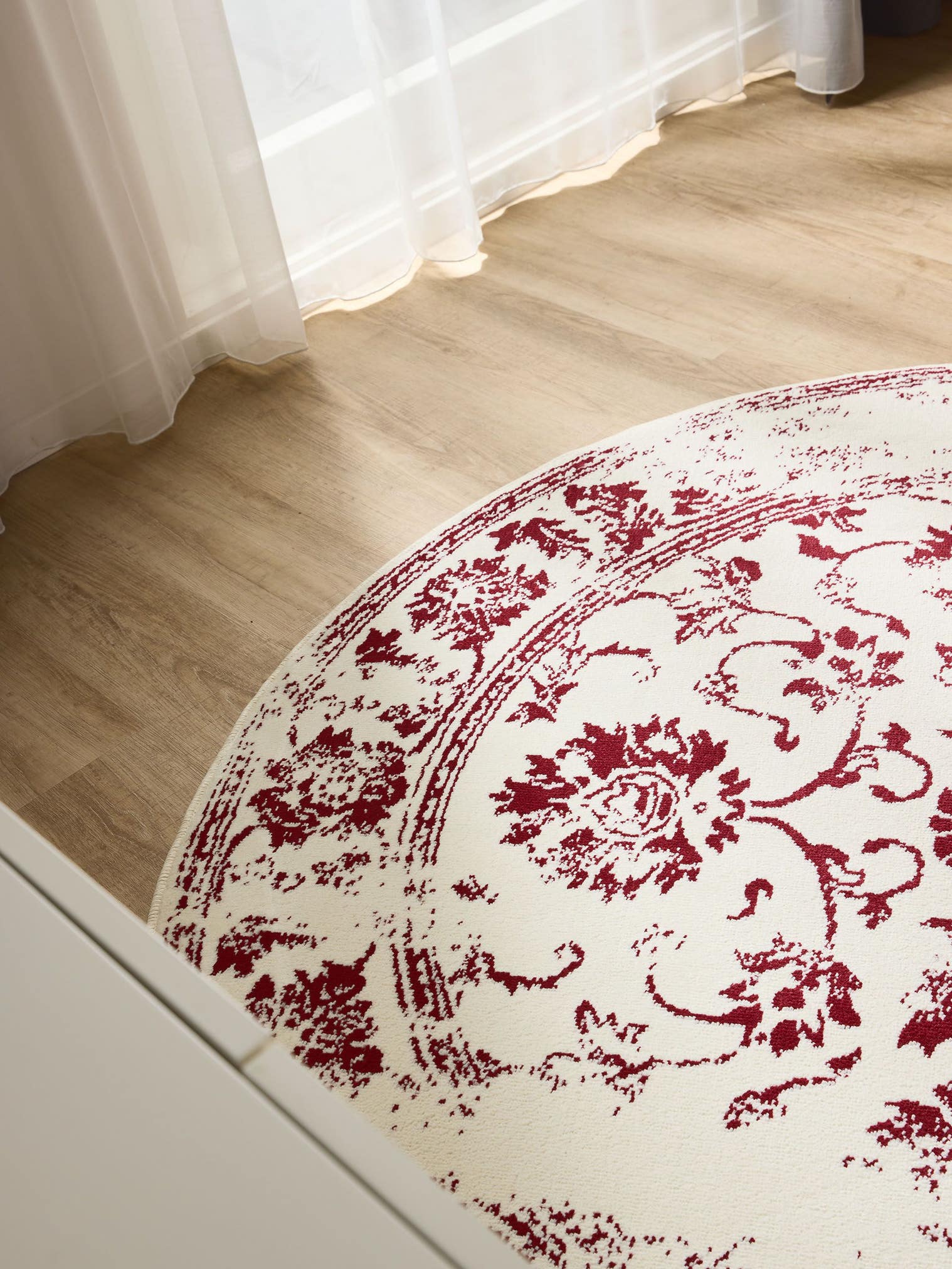 Teppich aus 100% Polypropylen in Beige mit 6 bis 10 mm hohem Flor von benuta Basic