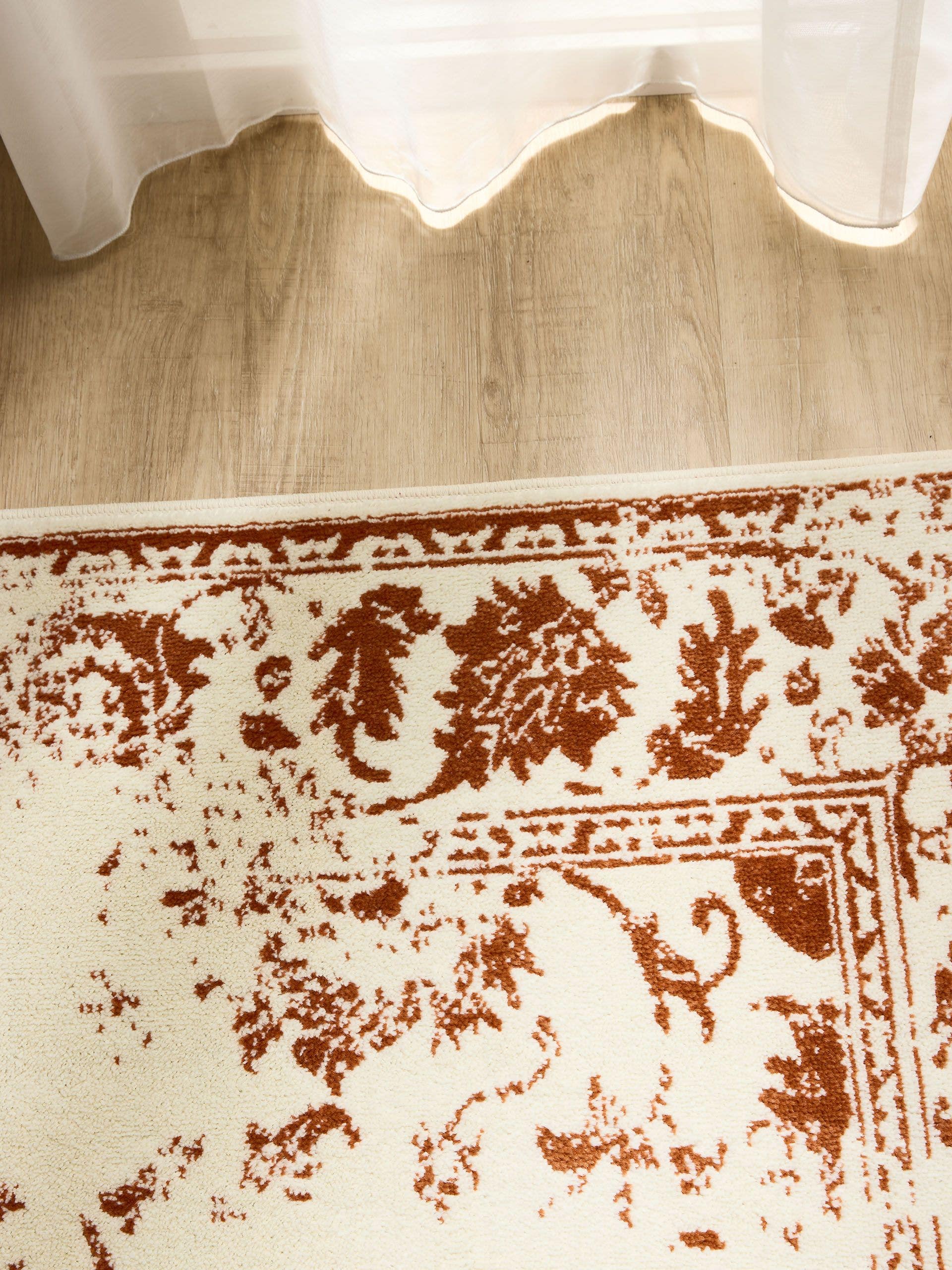Rug made of 100% Polypropylene in Beige with a 6 - 10 mm high pile by benuta Basic
