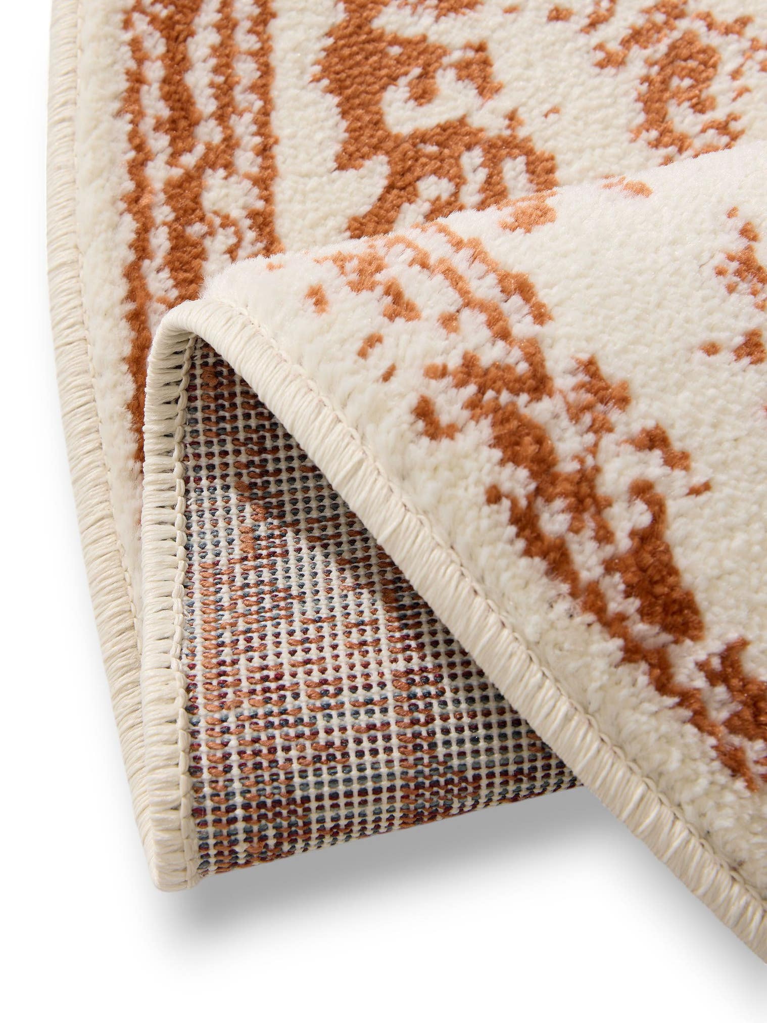 Teppich aus 100% Polypropylen in Beige mit 6 bis 10 mm hohem Flor von benuta Basic