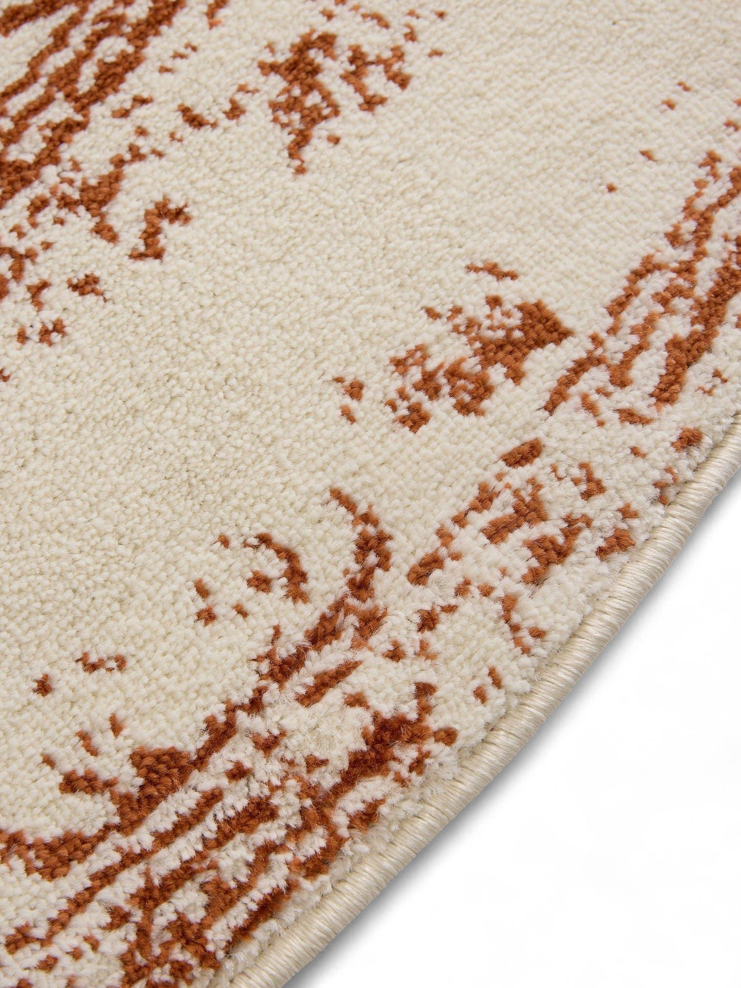 Teppich aus 100% Polypropylen in Beige mit 6 bis 10 mm hohem Flor von benuta Basic