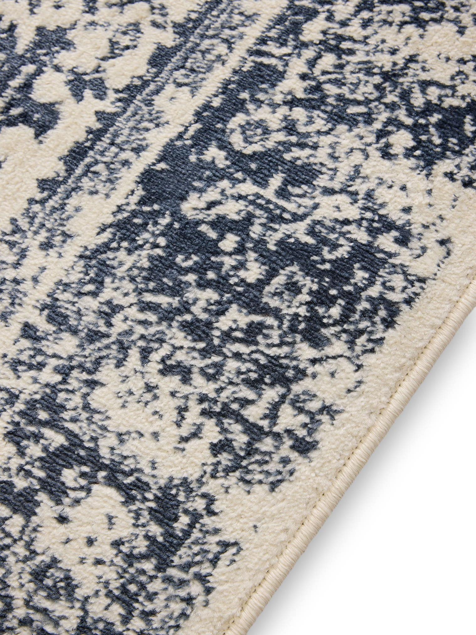 Teppich aus 100% Polypropylen in Beige mit 6 bis 10 mm hohem Flor von benuta Basic