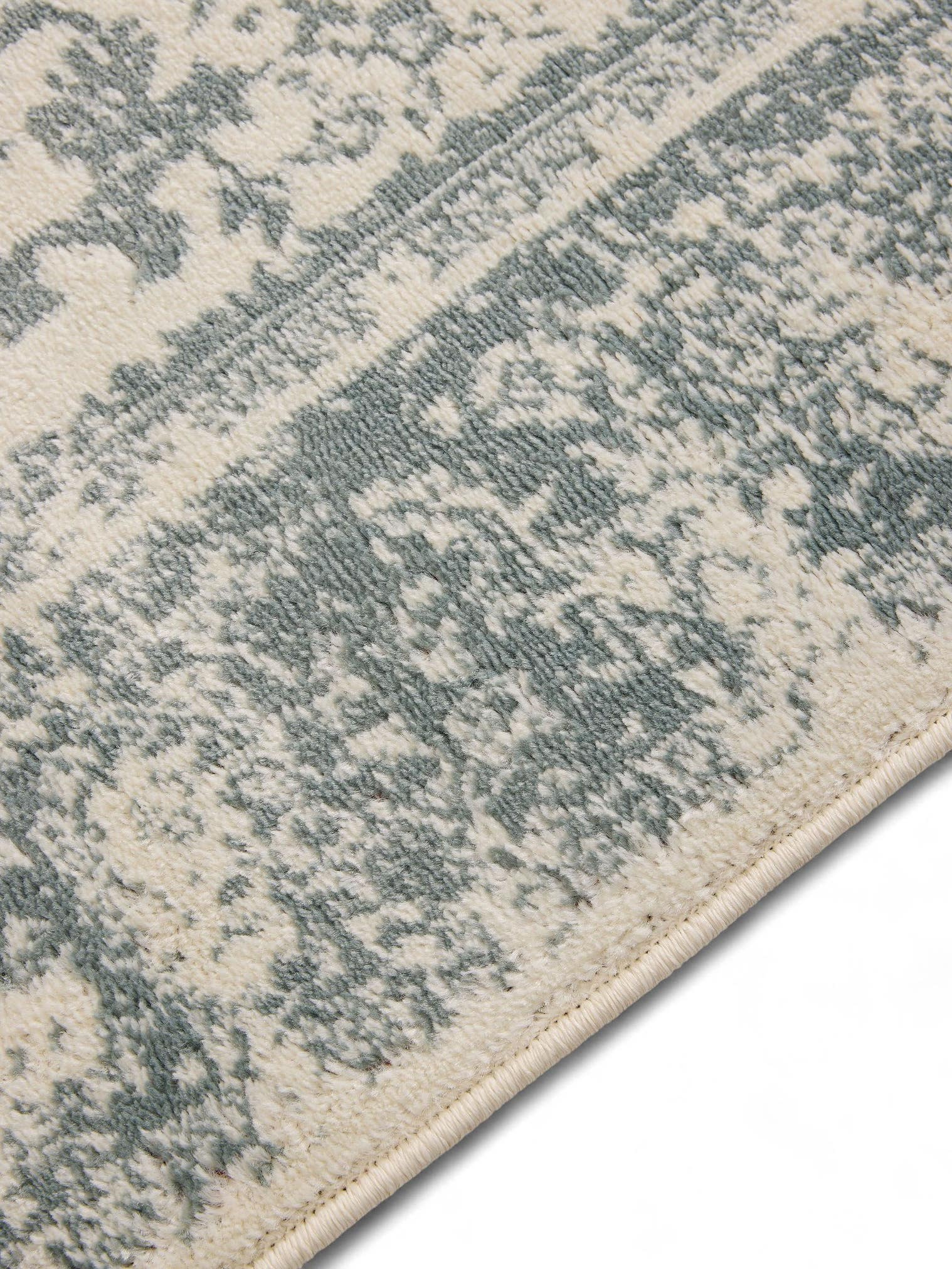 Teppich aus 100% Polypropylen in Beige mit 6 bis 10 mm hohem Flor von benuta Basic