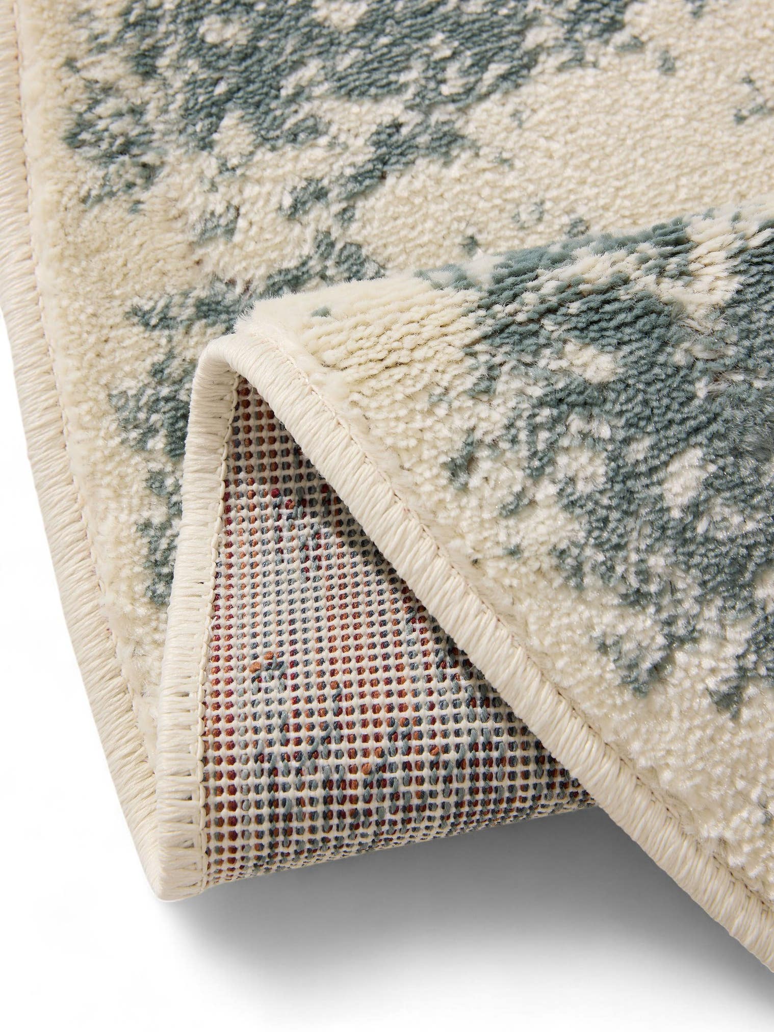 Teppich aus 100% Polypropylen in Beige mit 6 bis 10 mm hohem Flor von benuta Basic