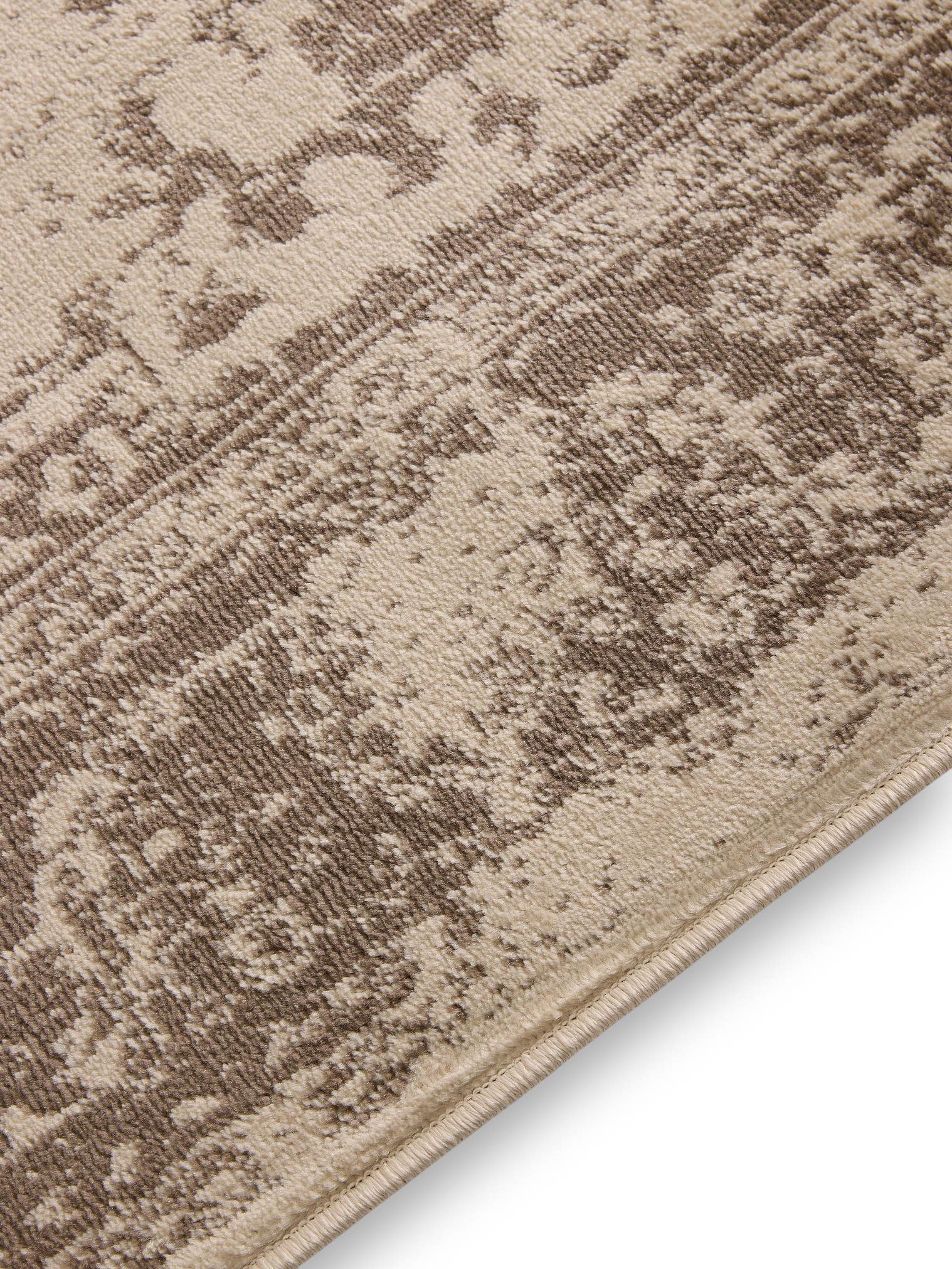 Teppich aus 100% Polypropylen in Beige mit 6 bis 10 mm hohem Flor von benuta Basic