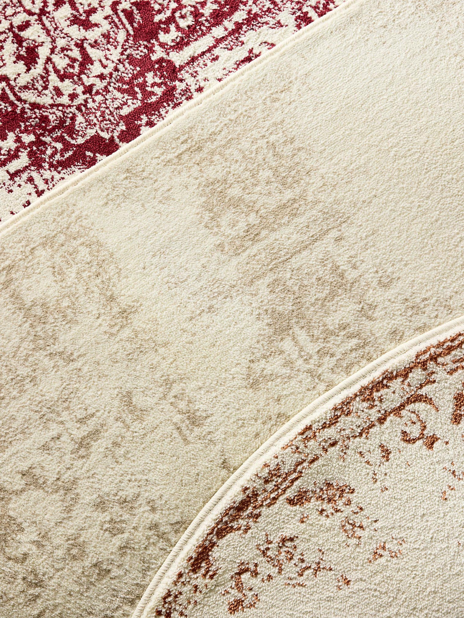 Teppich aus 100% Polypropylen in Beige mit 6 bis 10 mm hohem Flor von benuta Basic