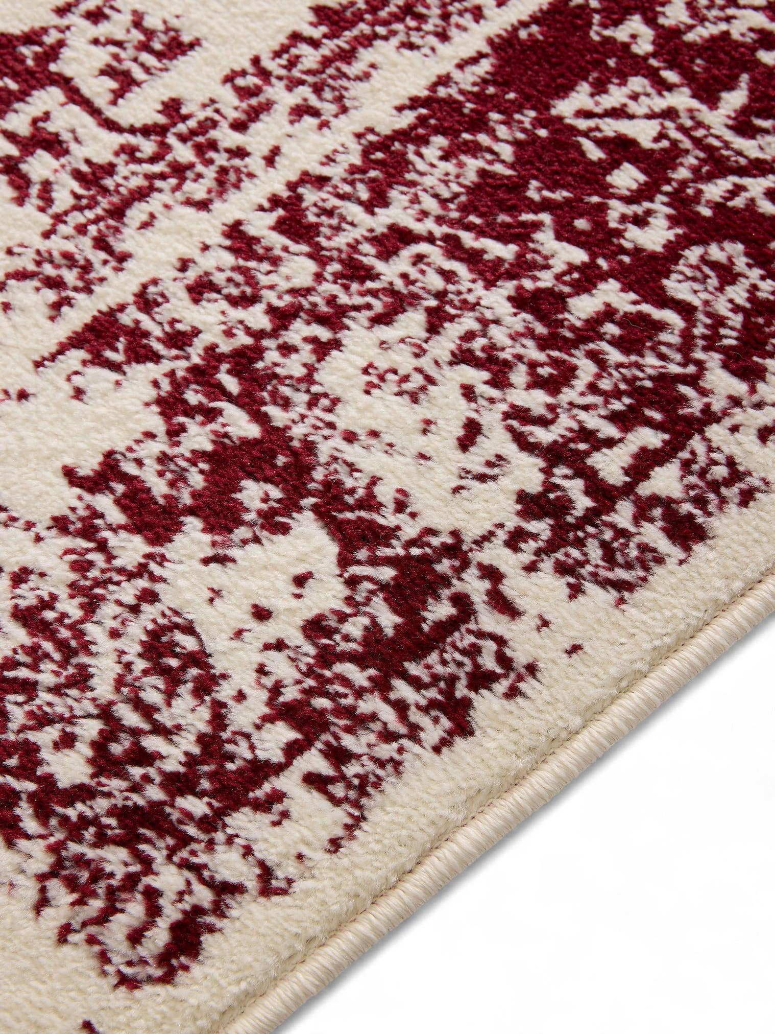 Teppich aus 100% Polypropylen in Beige mit 6 bis 10 mm hohem Flor von benuta Basic