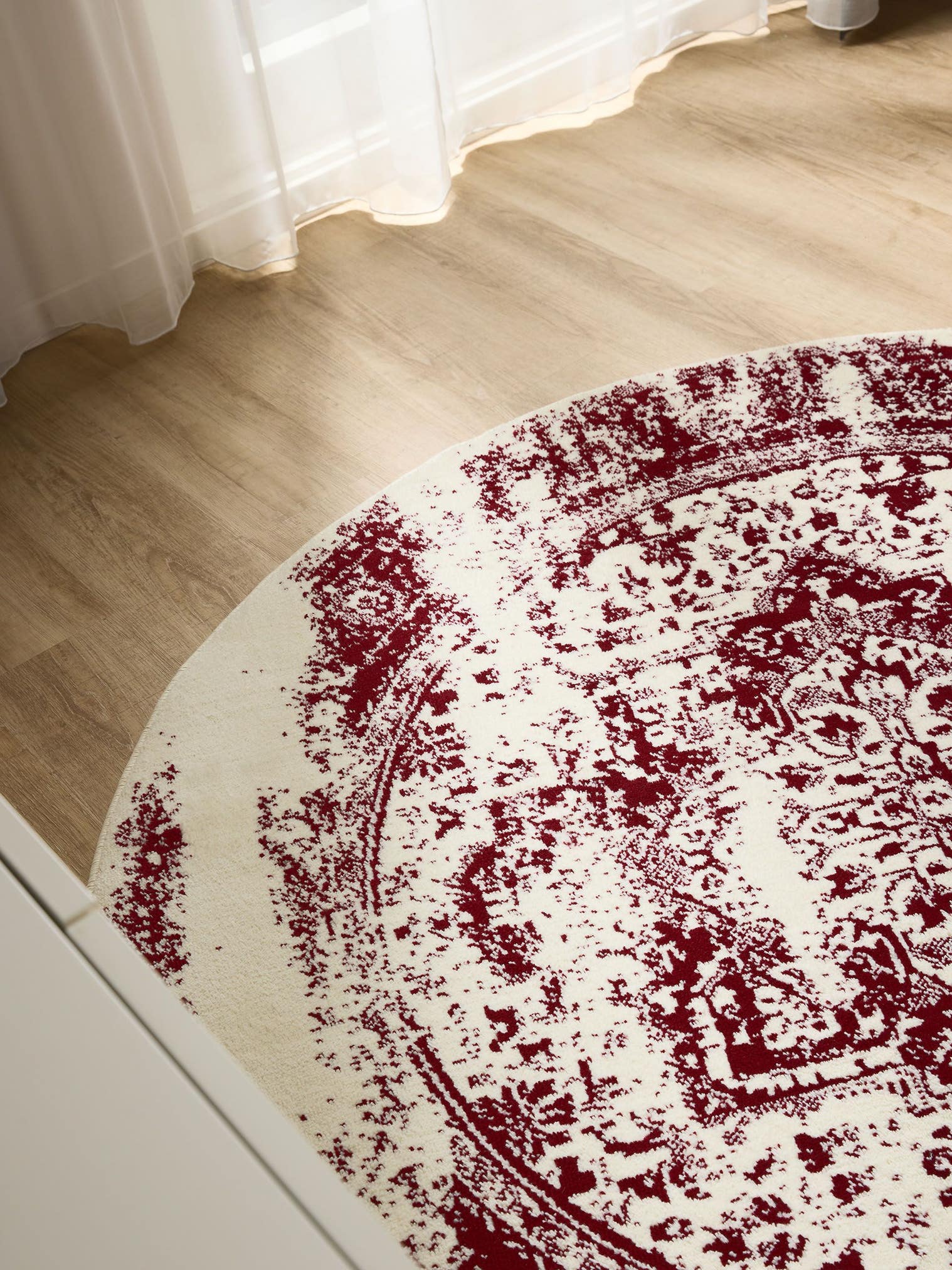 Teppich aus 100% Polypropylen in Beige mit 6 bis 10 mm hohem Flor von benuta Basic