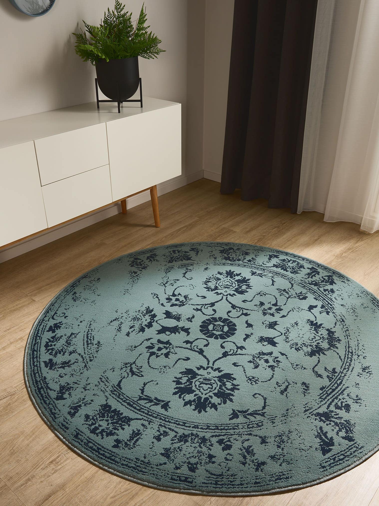 Teppich aus 100% Polypropylen in Türkis mit 6 bis 10 mm hohem Flor von benuta Basic