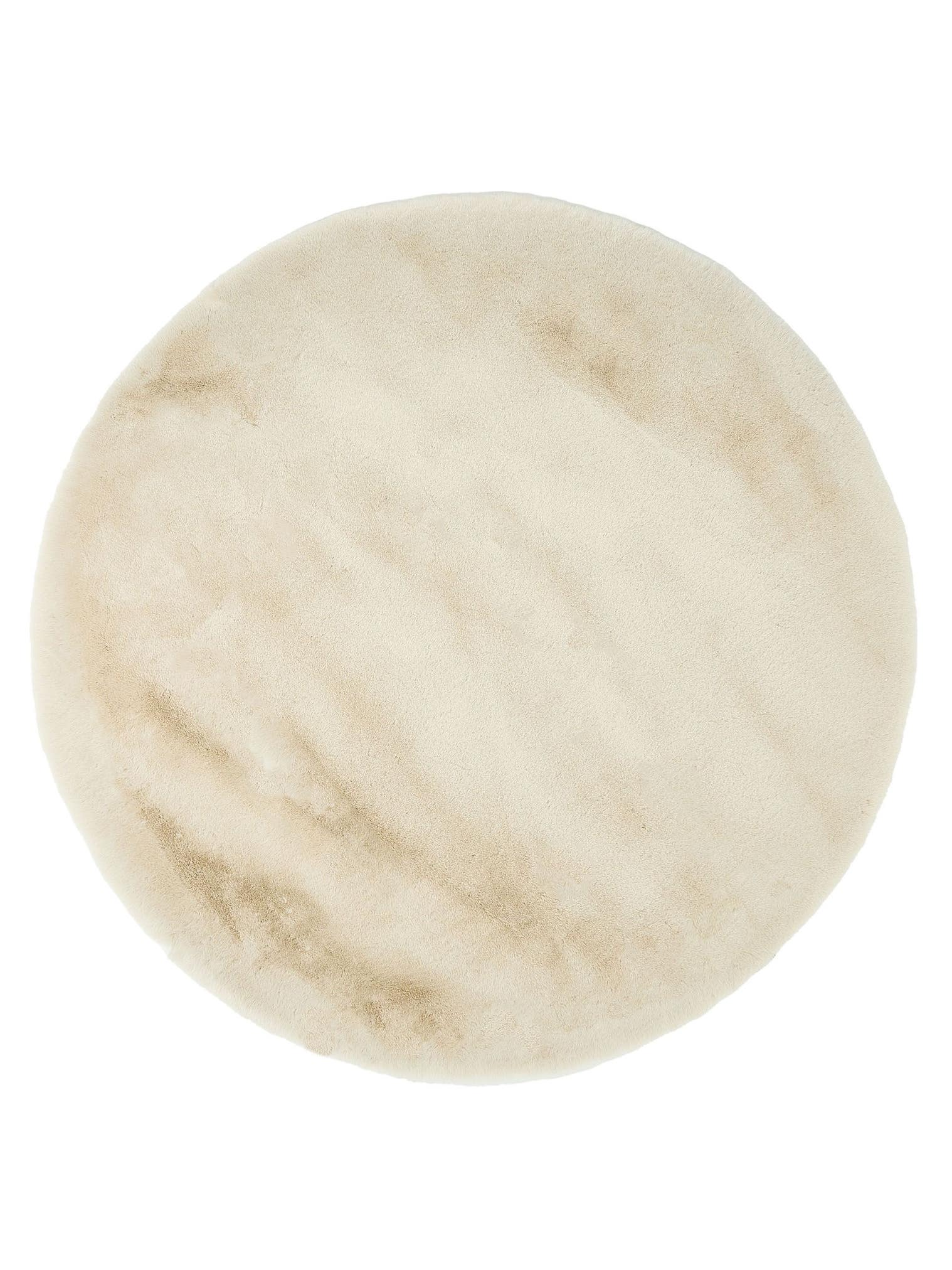 Teppich aus 100% Polyester in Beige mit 41 bis 50 mm hohem Flor von benuta Finest
