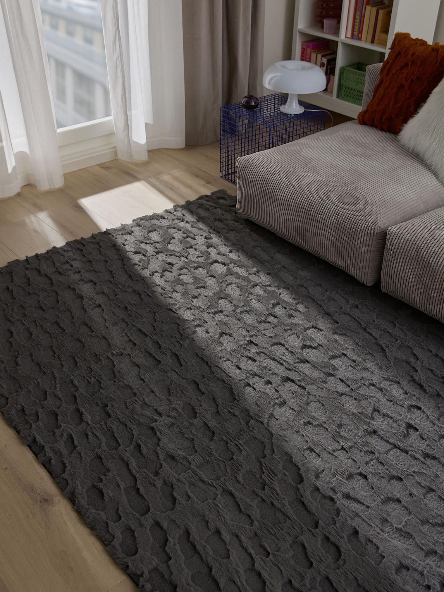 Teppich aus 100% Polyester in Grå mit 21 - 30 mm hohem Flor von benuta Pop