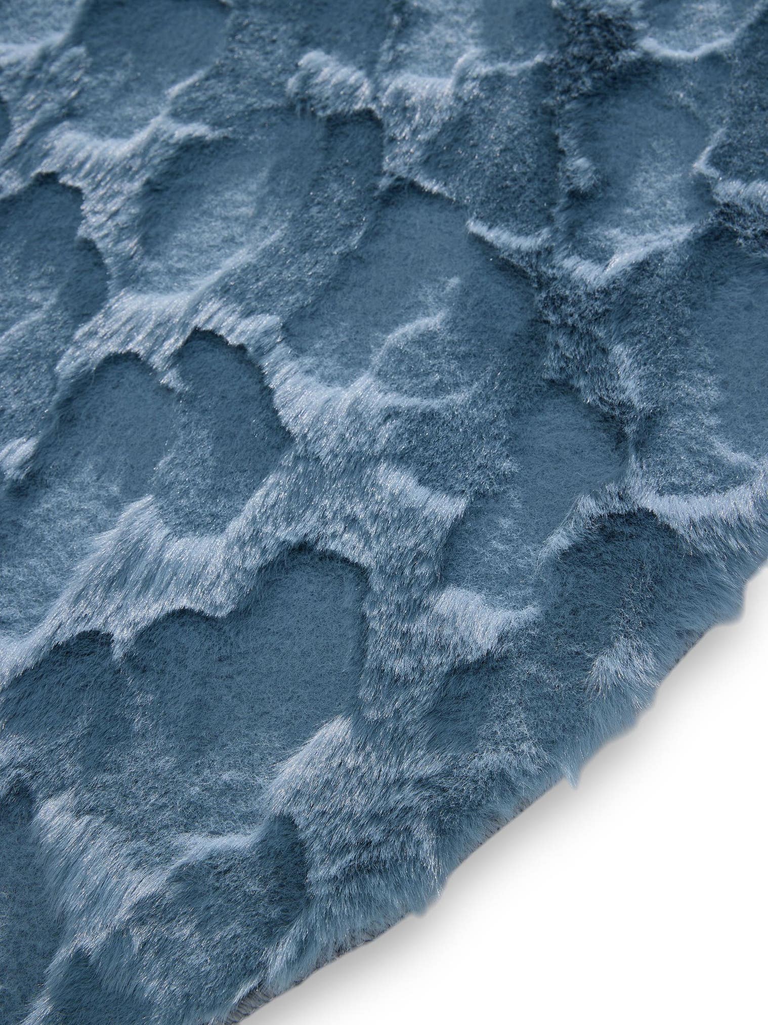 Tapijt van 100% Polyester in Blauw met een 21 - 30 mm hoge pool van benuta Pop