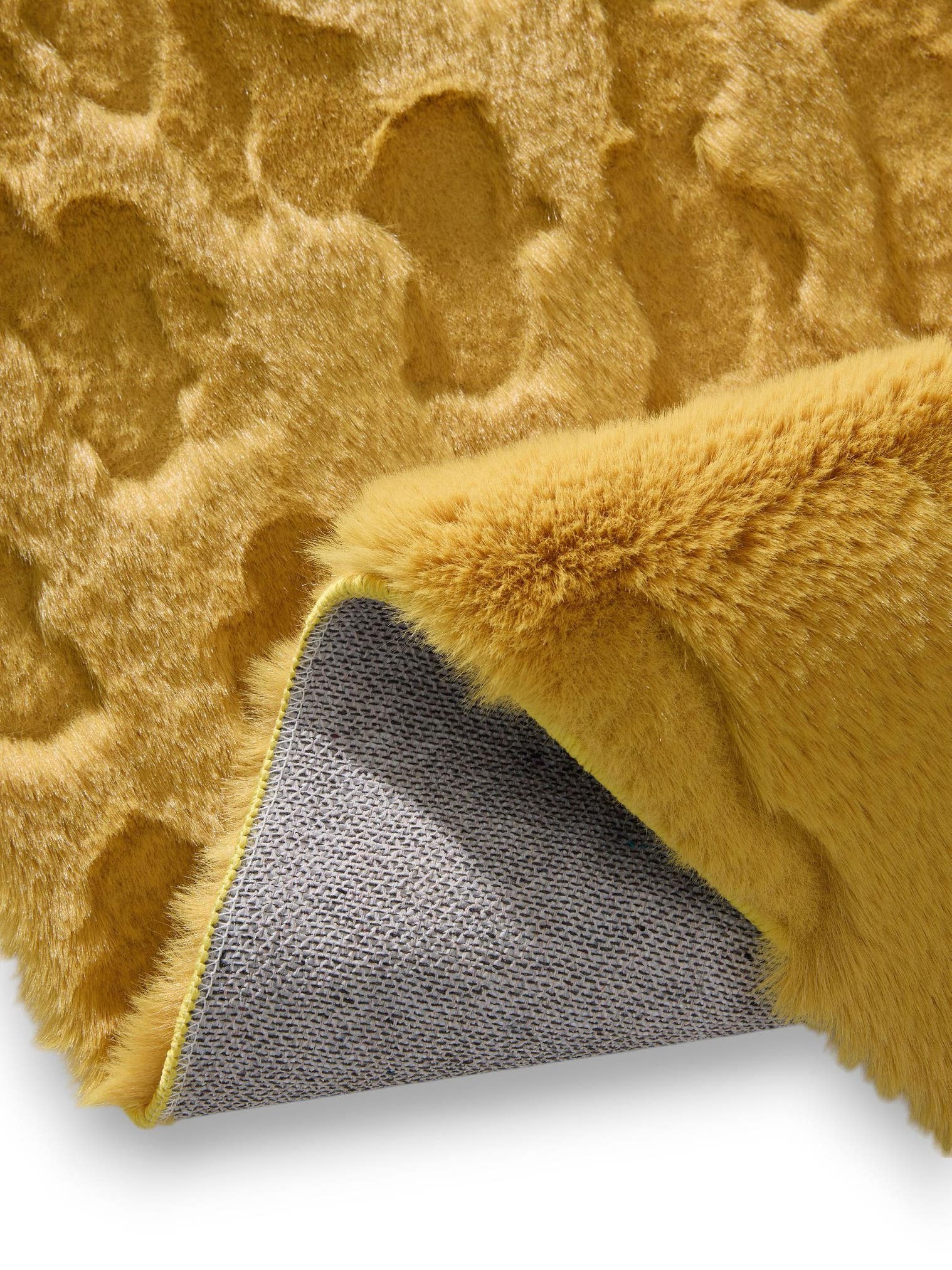 Teppich aus 100% Polyester in Geel mit 21 - 30 mm hohem Flor von benuta Pop