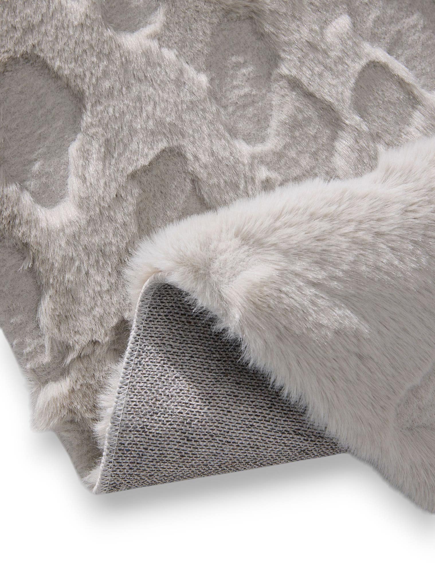 Teppich aus 100% Polyester in Grå mit 21 - 30 mm hohem Flor von benuta Pop