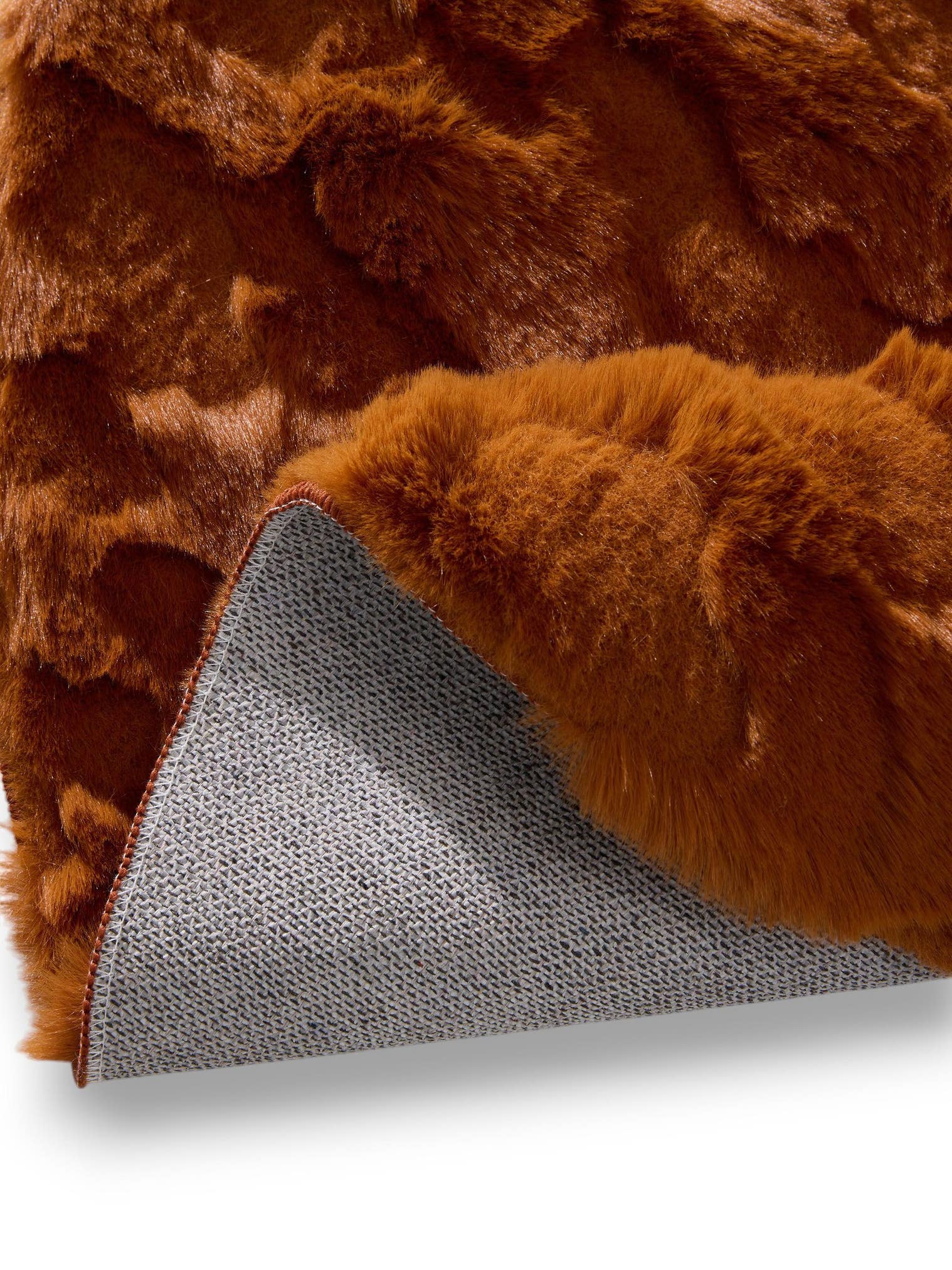 Rug made of 100% Polyester in Orange with a 21 - 30 mm high pile by benuta Pop