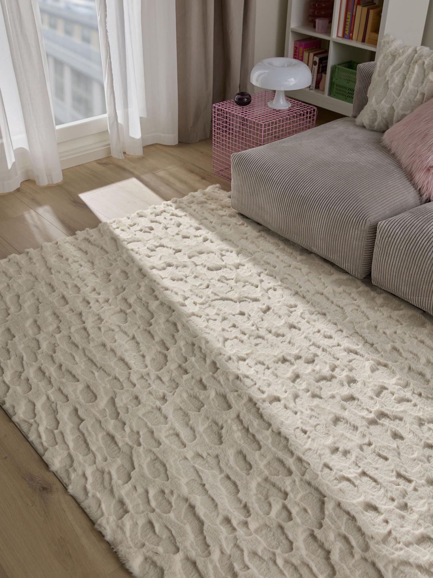 Tapis en 100% Polyester en Beige avec une pile de 21 - 30 mm de hauteur de benuta Pop