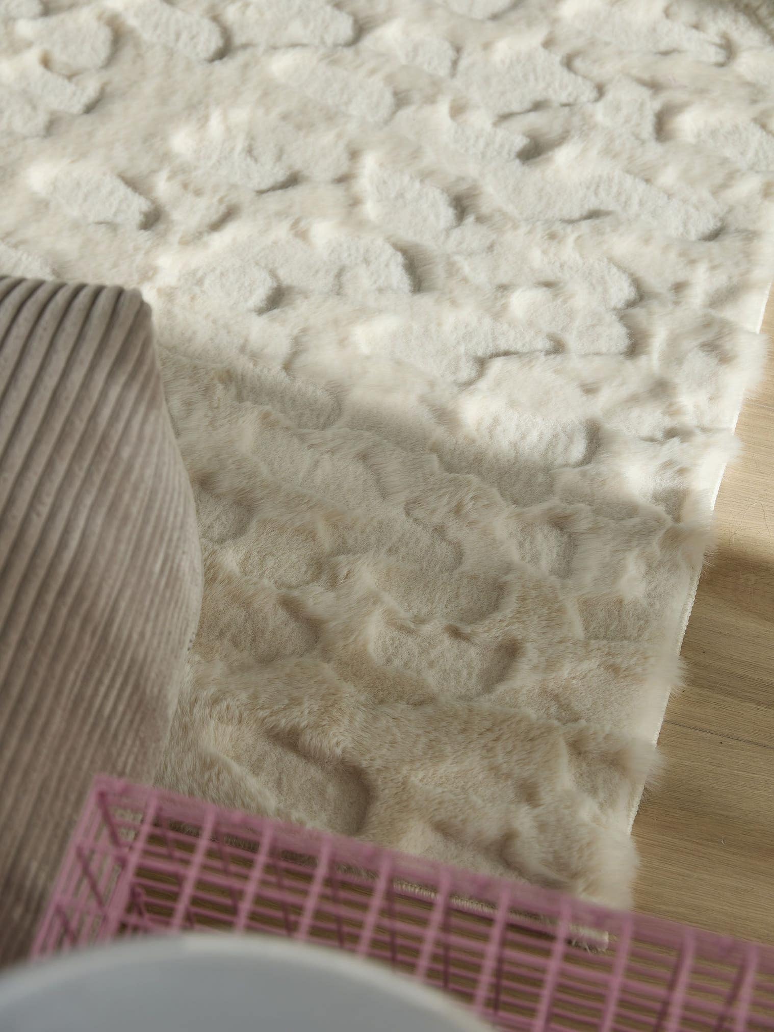 Tapis en 100% Polyester en Beige avec une pile de 21 - 30 mm de hauteur de benuta Pop