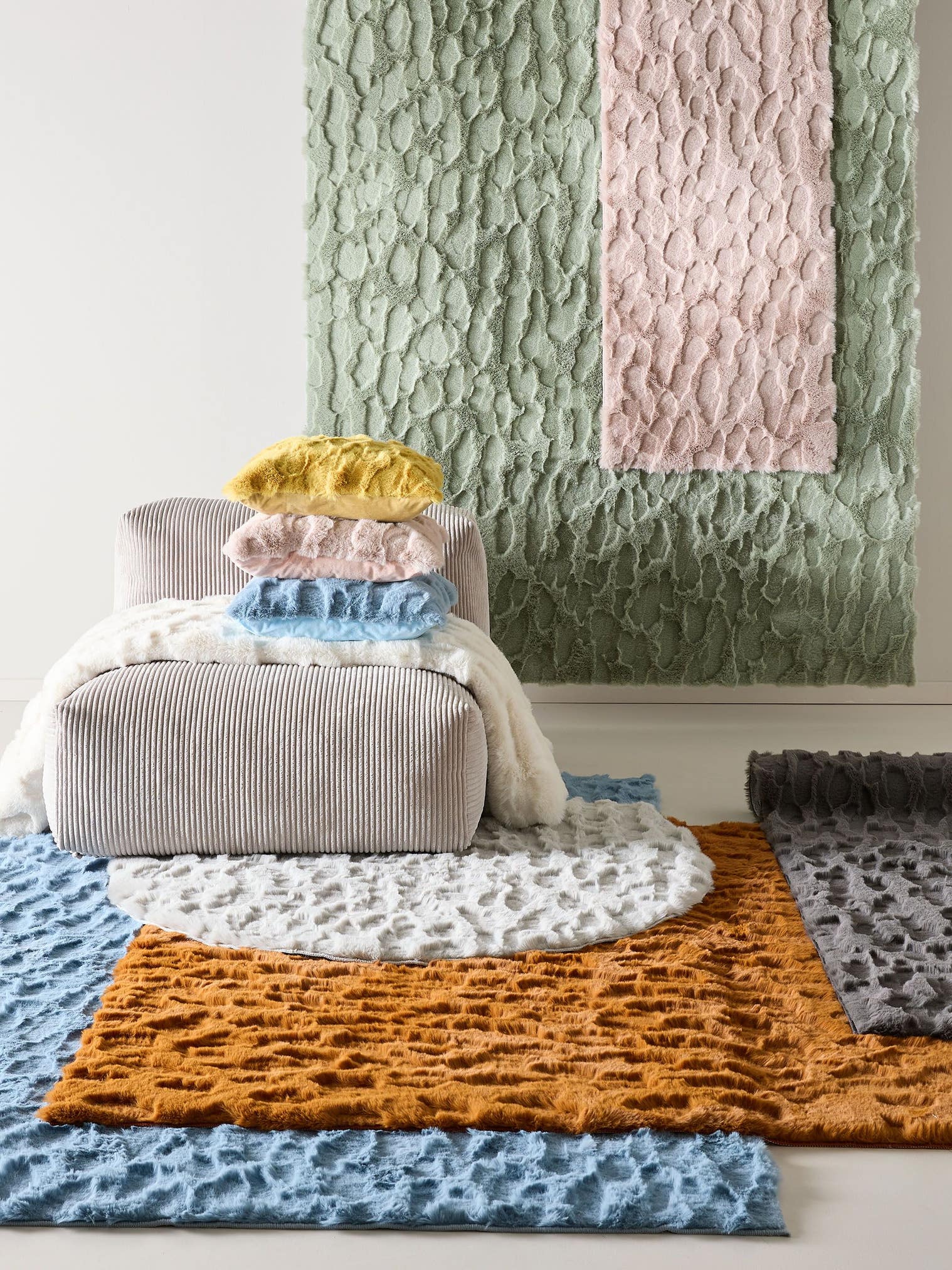 Tapis en 100% Polyester en Beige avec une pile de 21 - 30 mm de hauteur de benuta Pop