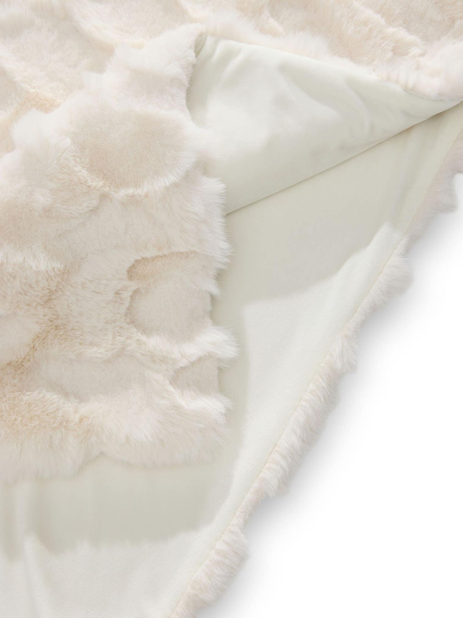 Blanket Immy Cream im Design Animal-Look aus 100% Polyester von benuta Pop