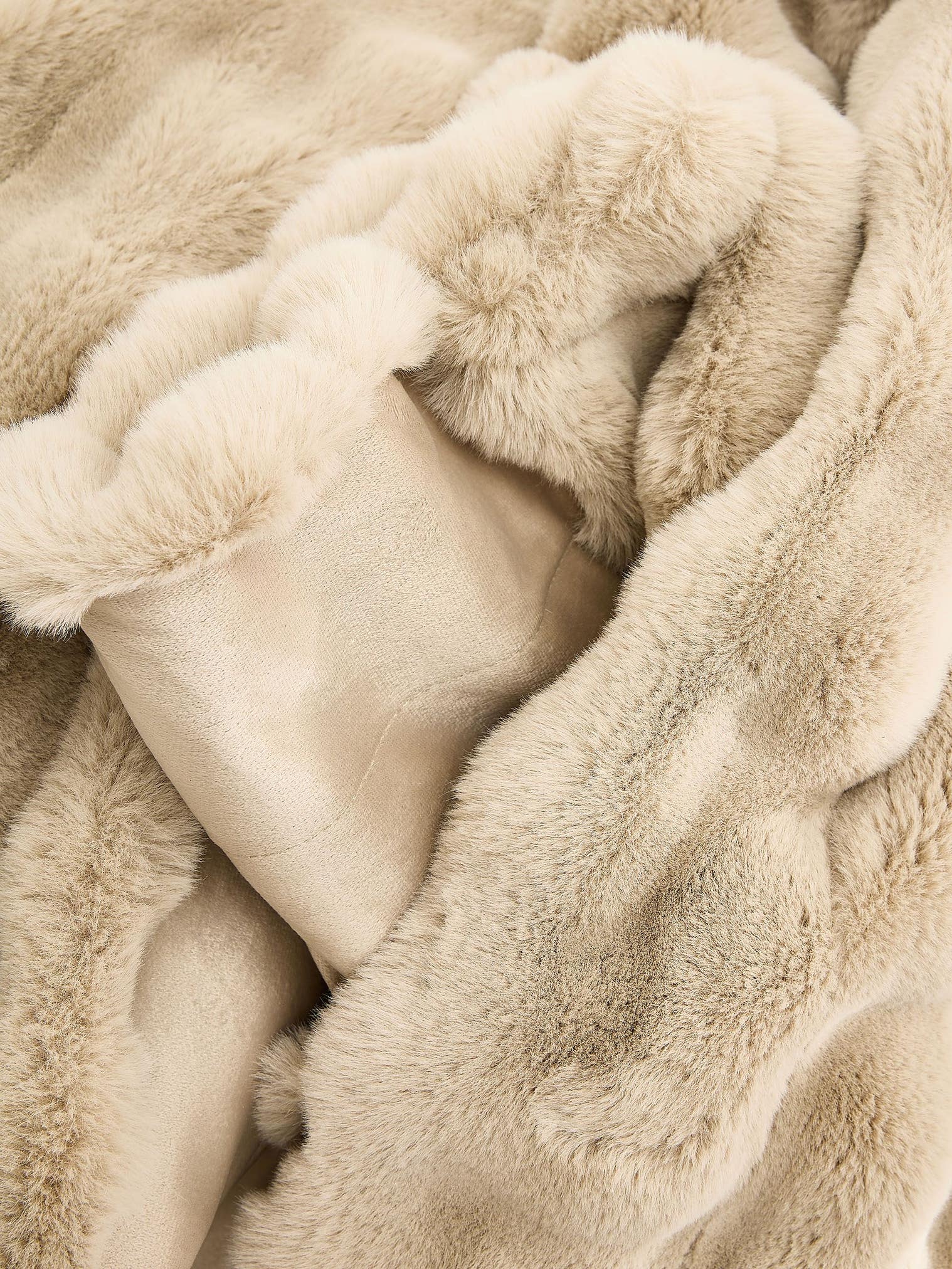 Plaid Dave Beige i Uni-design lavet af 100% Polyester fra benuta Nest