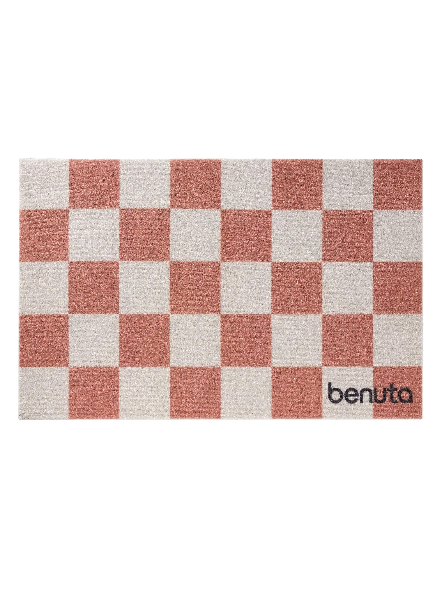 Teppich aus 100% Polyester in Brun mit 1- 5 mm hohem Flor von benuta