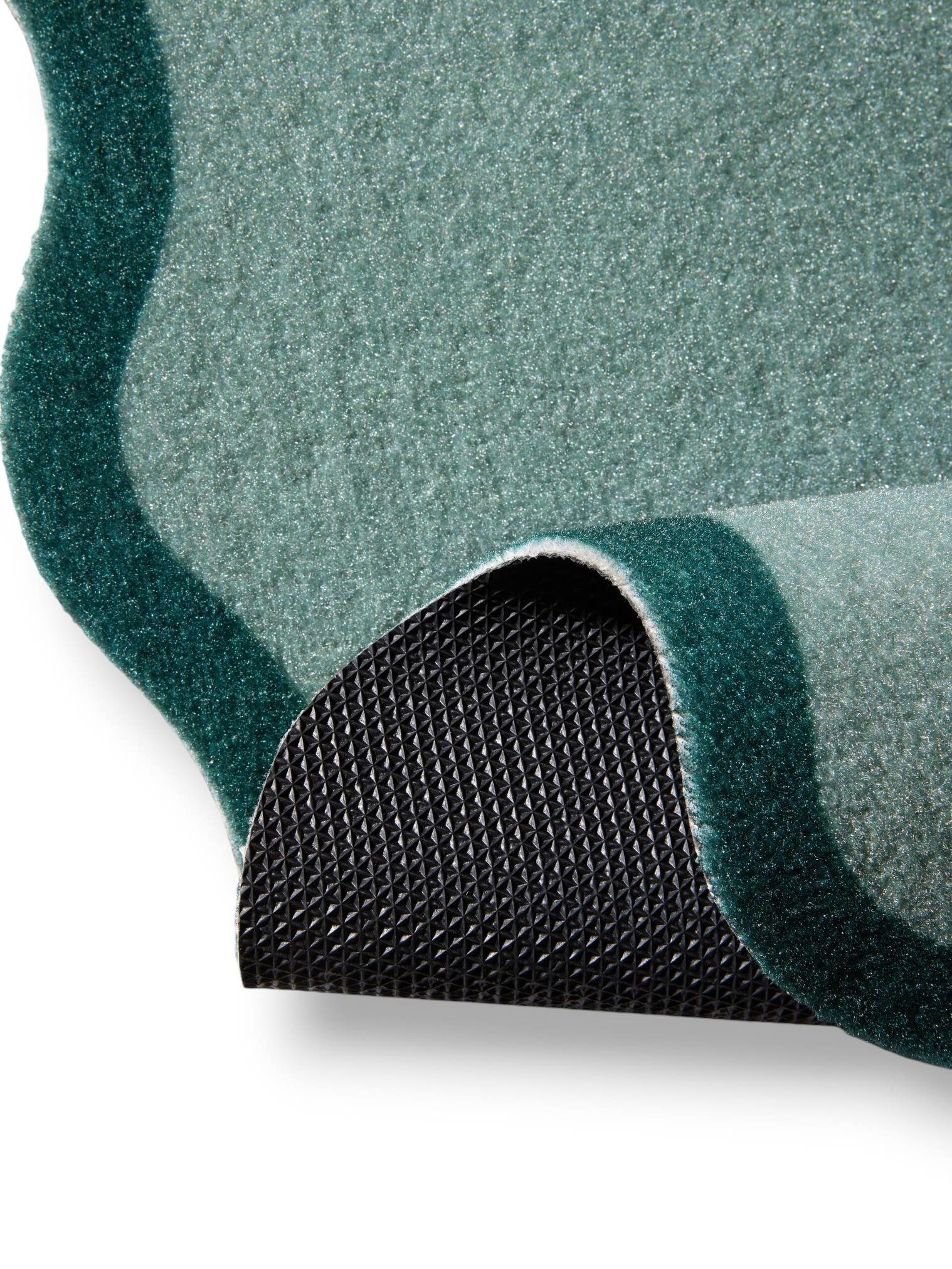Teppich aus 100% Polyester in Grøn mit 1- 5 mm hohem Flor von benuta
