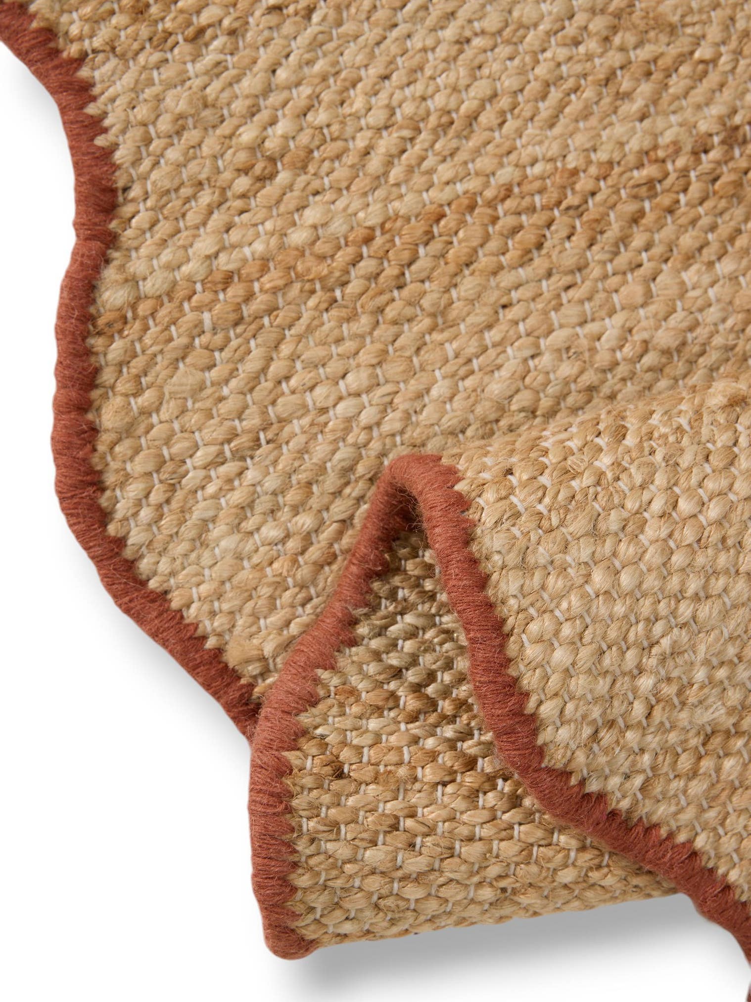 Tæppe af 91% Jute, 4% Bomuld, 3% Uld, 2% Polyester i Brun med 1- 5 mm høj luv fra benuta Pop