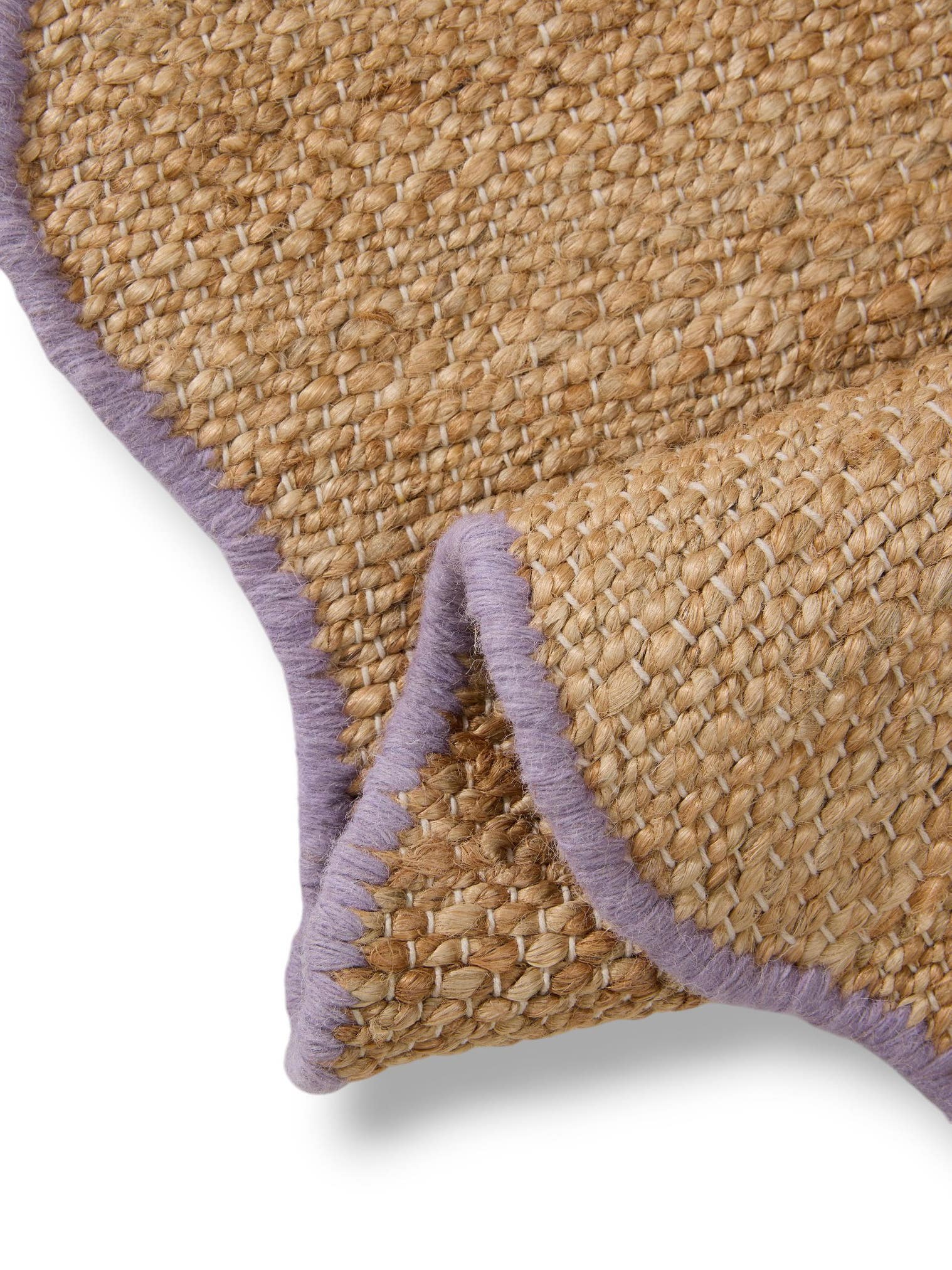 Tæppe af 91% Jute, 4% Bomuld, 3% Uld, 2% Polyester i Lilla med 1- 5 mm høj luv fra benuta Pop